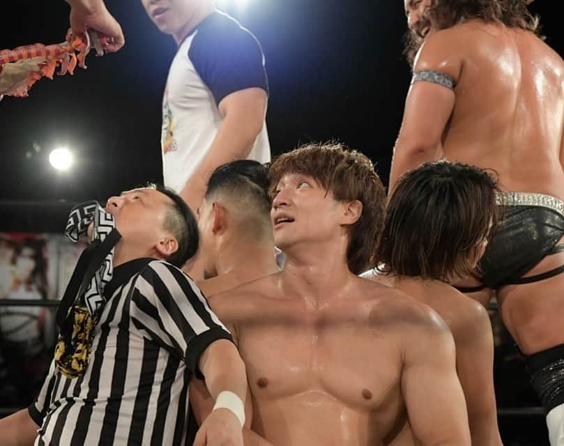 株式会社DDTプロレスリングさんのインスタグラム写真 - (株式会社DDTプロレスリングInstagram)「2023.10.04 God Bless DDT 2023 TOUR in SHINJUKU  #男色ディーノ  #飯野雄貴  #今成夢人  #竹田光珠  #上野勇希 #MAO #小嶋斗偉  #木曽大介  #pheromones  #pheromonesforever  #ddtpro #ddtprowrestling #cyberfight #wrestleuniverse #prowrestler #prowrestling #DDTプロレスリング #プロレス #プロレスラー」10月5日 1時14分 - ddt_prowrestling