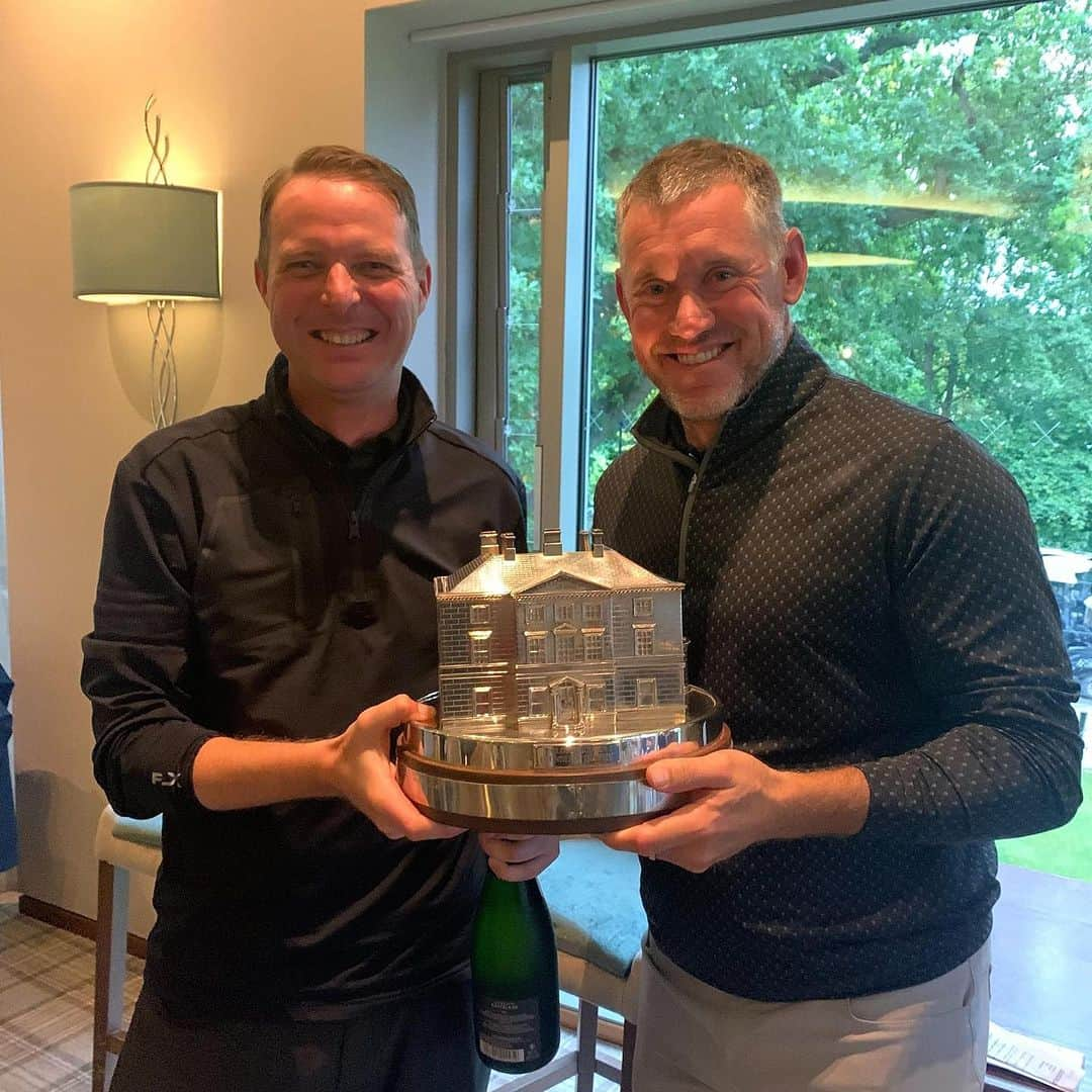 リー・ウエストウッドのインスタグラム：「Well done to Stuart and Cath for winning the @closehousegolf Founders Cup👏🏼   Great day, thank you to everyone involved!」