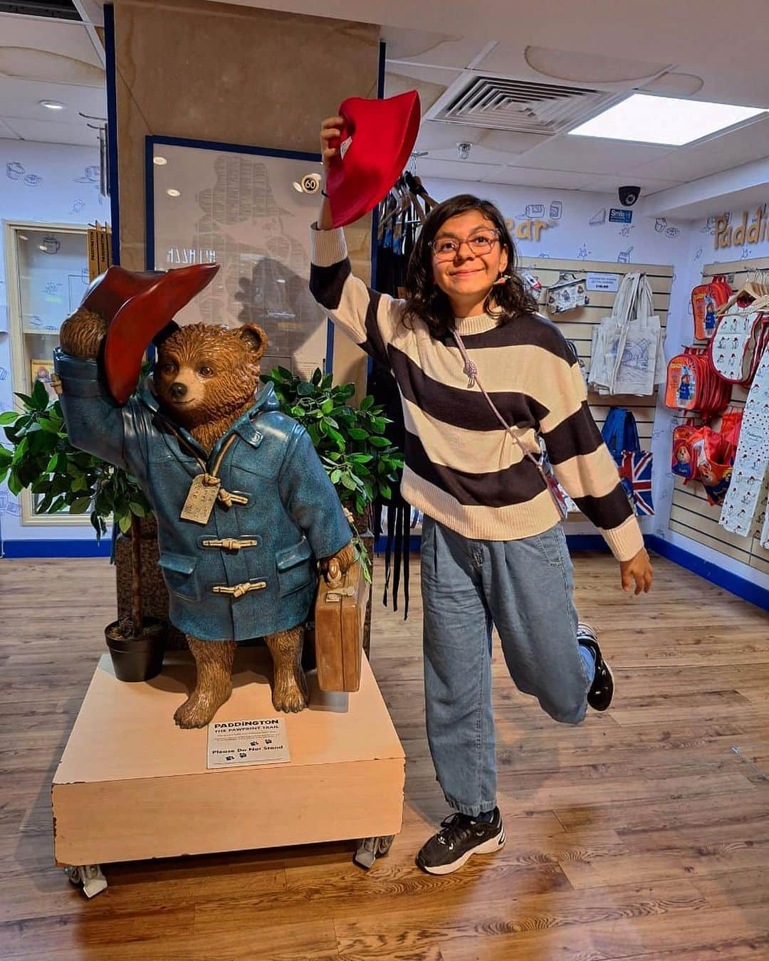 Paddington Bearのインスタグラム：「Adventures with friends are always better 🐾  📸 @boriz_chs」