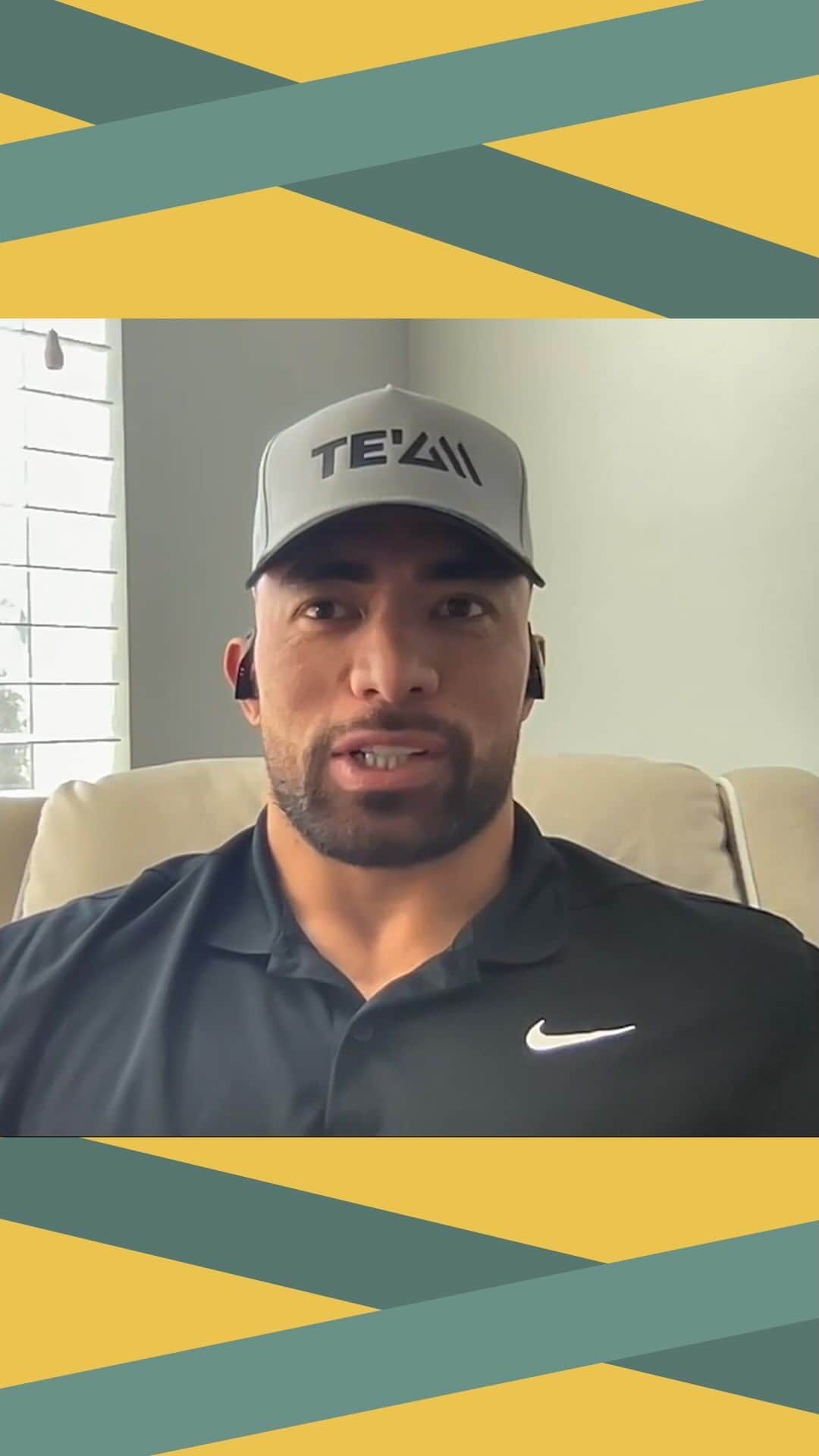 メイム・ビアリクのインスタグラム：「Manti Te’o (@mantiteo) considers how the devastating fires in Hawaii have impacted the people and culture there, and how he thinks people can best support the population through it. Check out the full episode by tapping ▶️ the link in our bio! 🧠💥 #BialikBreakdown #mayimbialik #mentalhealthpodcast #MantiTeo」
