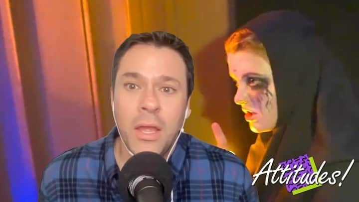 ブライアン・サフィのインスタグラム：「Bryan went to his first haunted house. 👻 #attitudespod #bryansafi #eringibson #comedy #comedian #comedians #comedyvideos #comedyvideo #comedyreels #comedypodcast #spotifypodcast #spotifypodcasts #applepodcasts #halloween #angeloflight #hauntedhouse #horrormaze #losangeles #losangelestheatre #losangelestheater #hollywood #scareactor #scareactors」