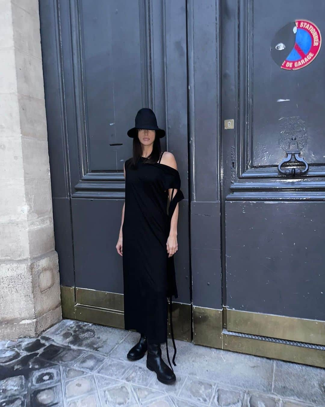 イリーナ・シェイクさんのインスタグラム写真 - (イリーナ・シェイクInstagram)「Paris 🖤」10月5日 1時33分 - irinashayk