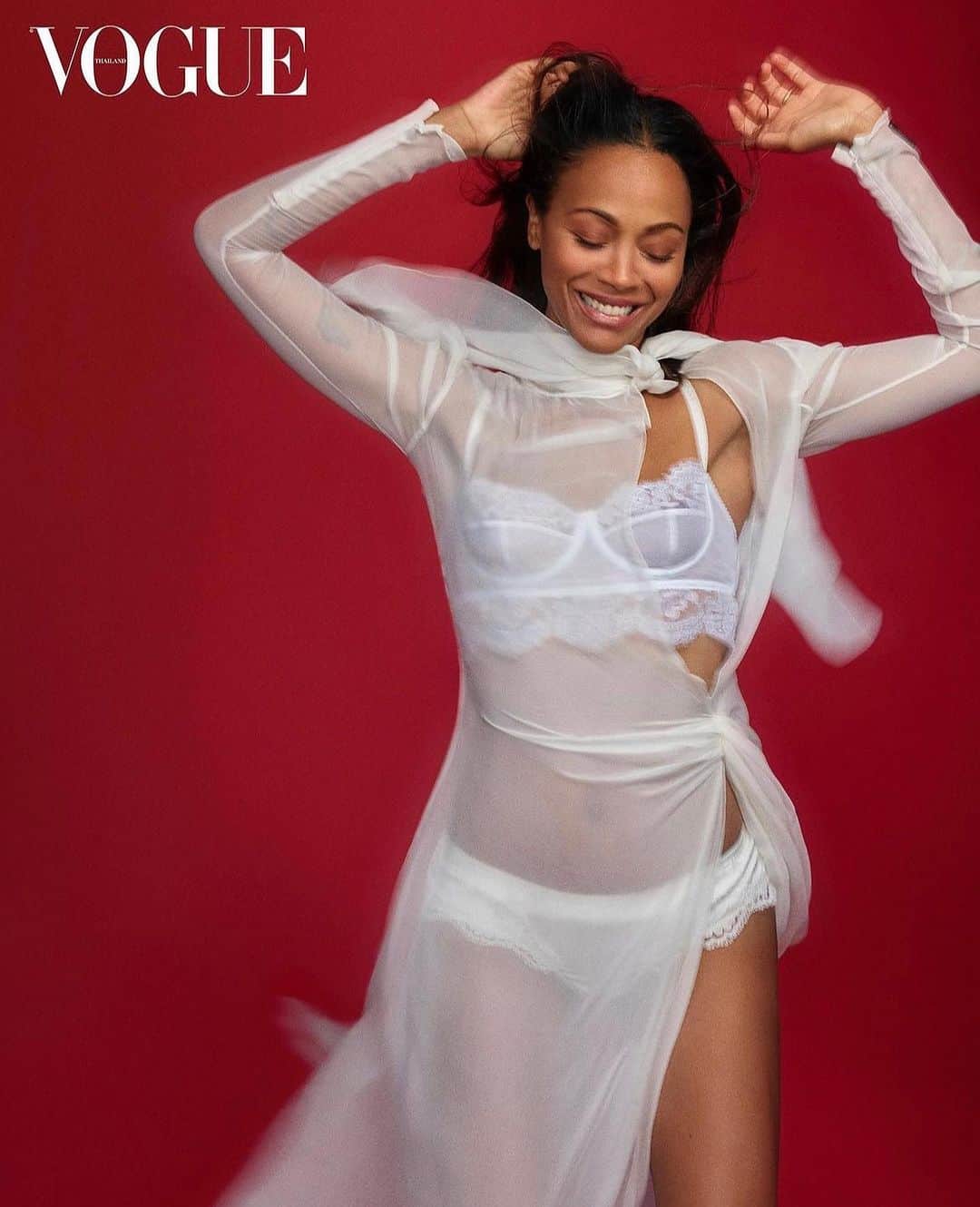 マラ・ロザックのインスタグラム：「ZOE SALDAÑA on the cover of @voguethailand - her most vibrant beautiful self. I’m in constant awe of this woman. #ZoeSaldana  Hair by me using @rozhair  Make up @makeupbyvera7  Styling @mrfabioimmediato  Images 📸 @thomaswhiteside」