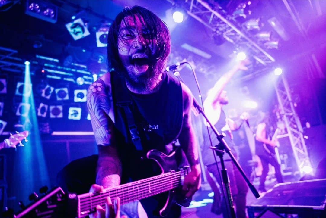Crystal Lakeのインスタグラム：「It's been such a blessing to be back on tour. We appreciate you all for your continued love & support. Where would you like to see next?  #CrystalLake Ankh Western Japan Tpur 2023 w/ @noisemaker_official @crowsalive_jpn    ➡️ 10/04 (水)  大阪 GABU  10/05 (木)  名古屋 E.L.L  📷: @seijiro243」
