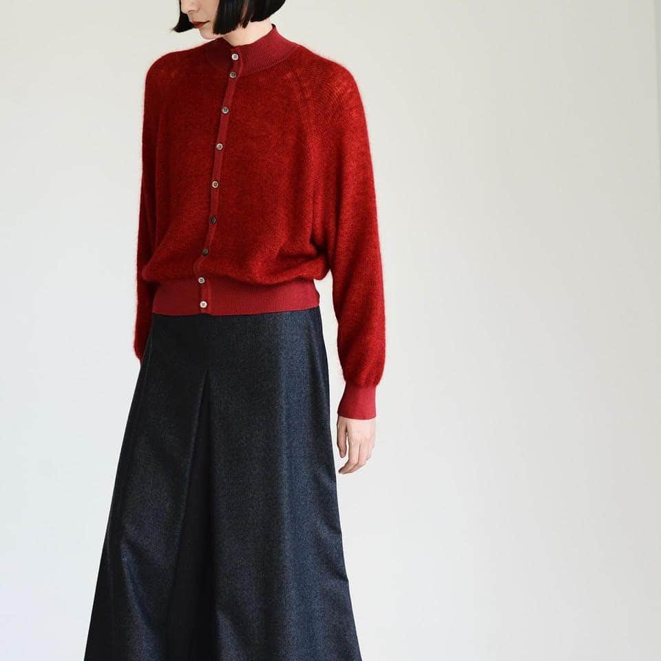 のインスタグラム：「松屋銀座で出合う秋服。  4階では〈イントゥーカ〉のPOPUPを開催中！ 肌寒くなってきたこの季節にぴったりのアイテムを多数ご紹介しています。 お気に入りの1着を見つけに、ぜひお越しください♪  イントゥーカ期間限定ショップ 10月17日（火）まで 4階イベントスペース②  #松屋銀座 #matsuyaginza #銀座 #ginza #イントゥーカ #intoca. #期間限定ショップ #ニット #カーディガン #秋服」