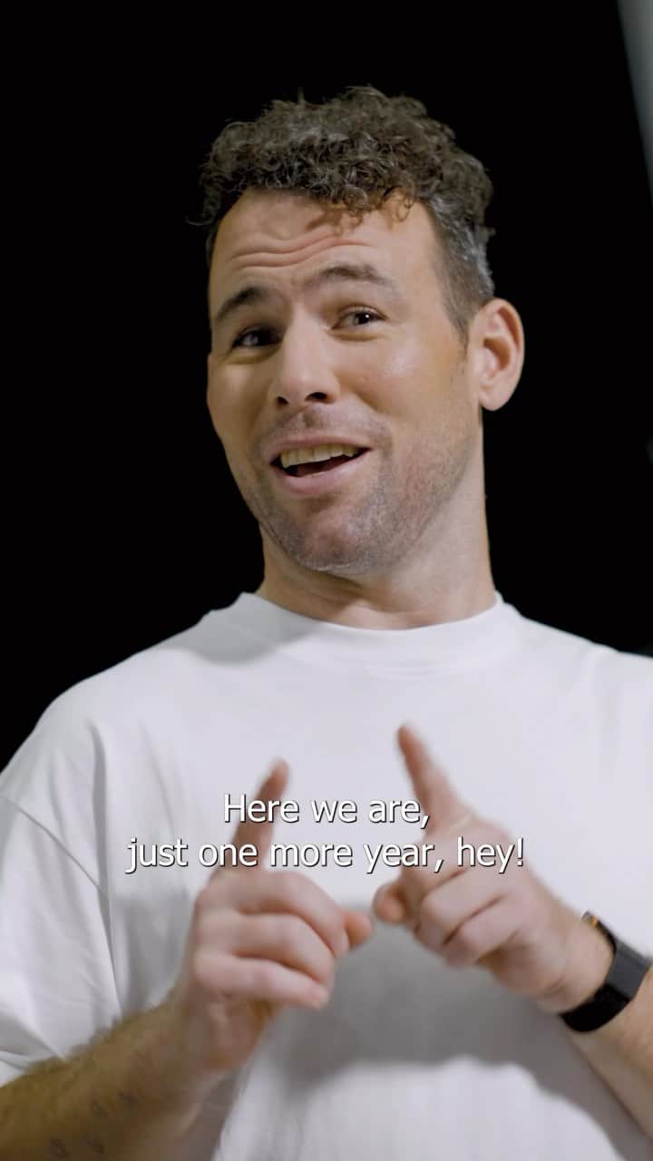 マーク・カヴェンディッシュのインスタグラム：「Just one more year, hey?」