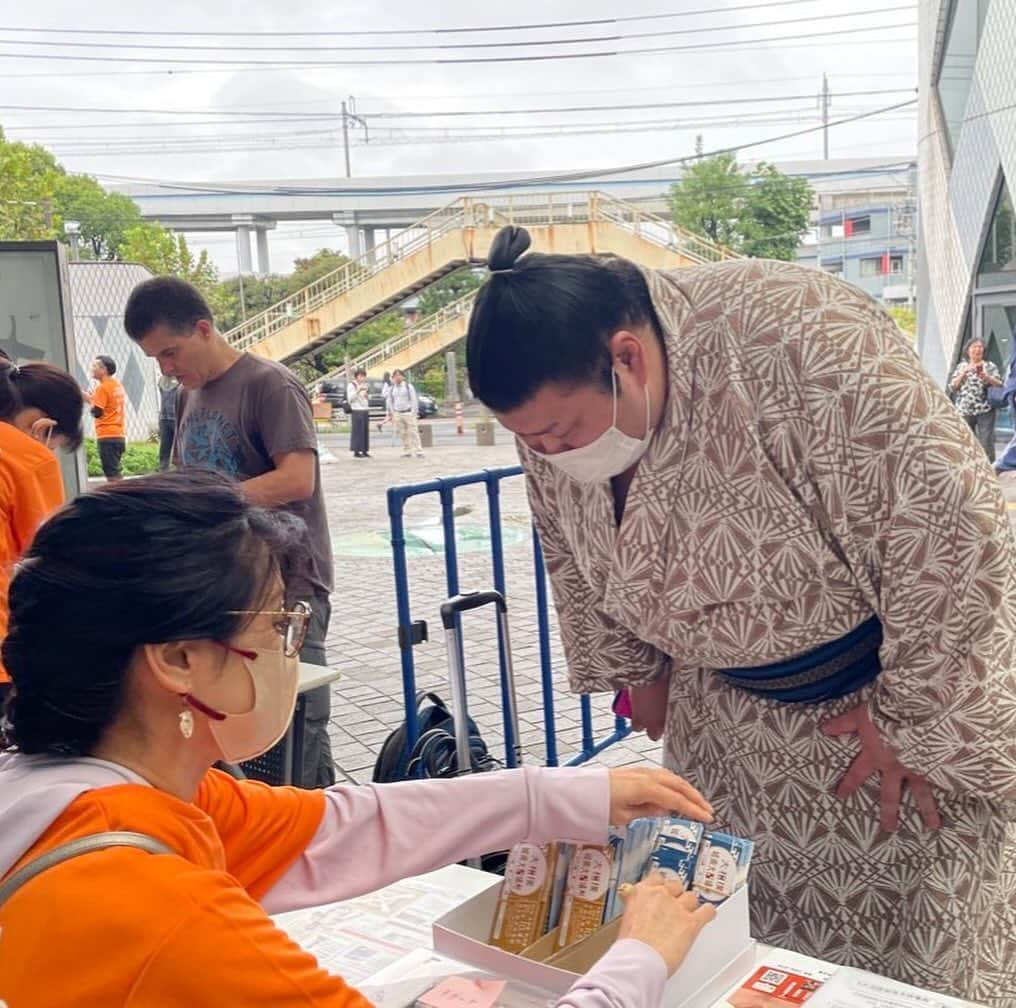 日本相撲協会さんのインスタグラム写真 - (日本相撲協会Instagram)「秋巡業 城南大田場所  本日より令和5年秋巡業が始まり、東京都大田区で開催されました。 巡業では取組のほかに、 稽古・撮影会・初切・髪結実演など 様々なものが楽しめます。  本日の城南大田場所の様子。 秋巡業は10月29日の大阪府門真市開催まで突っ走ります！  @sumokyokai #sumo #相撲 #巡業 #秋巡業 #城南大田場所 #東京都  #大田区総合体育館 #お相撲さん #japan #japanculture #japanesephoto  #北の若 #朝乃山 #千代栄 #翔猿 #豪ノ山 #獅司 #若元春 #熱海富士 #克之」10月4日 17時57分 - sumokyokai