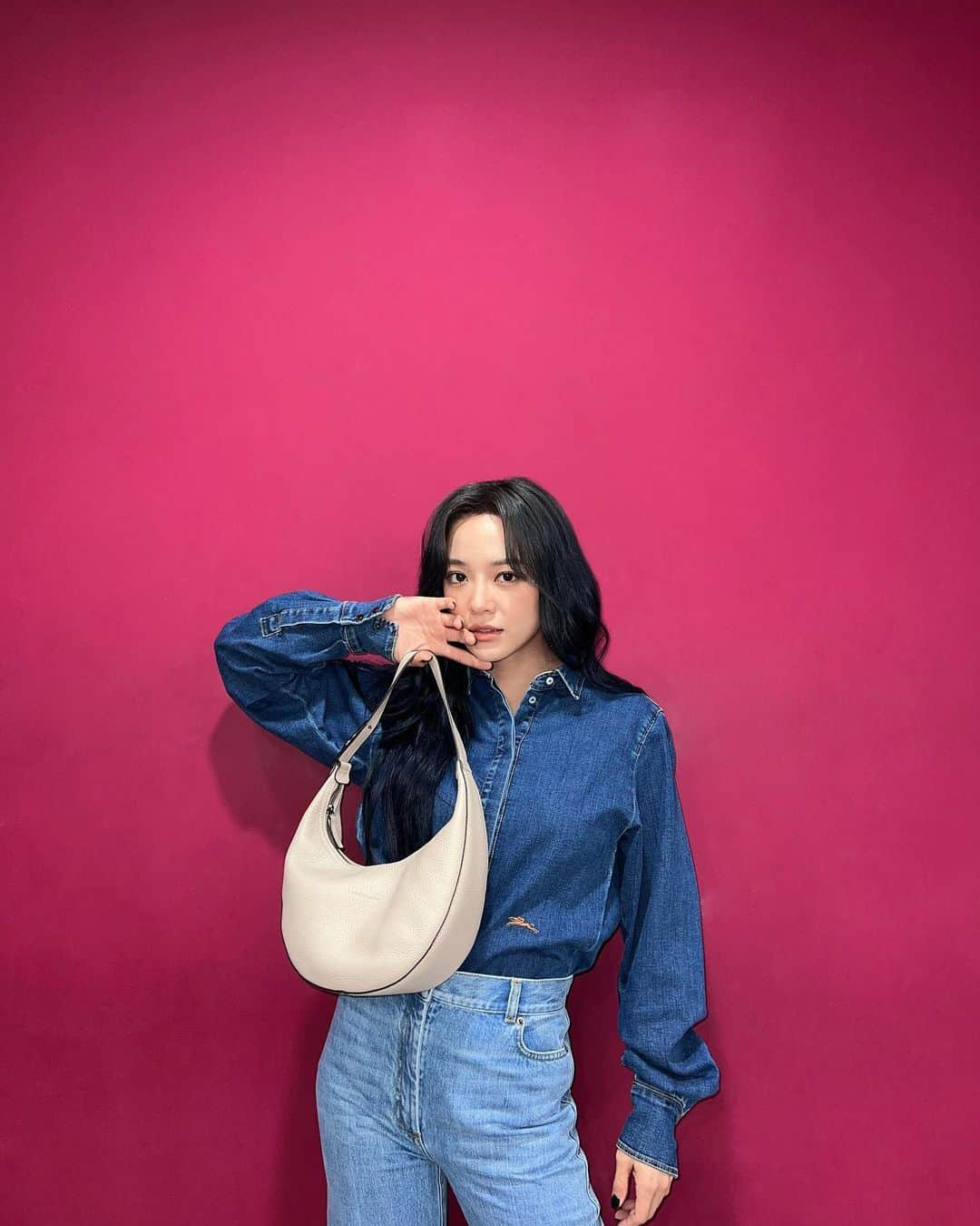 キム・セジョン（Gugudan SeMiNa）さんのインスタグラム写真 - (キム・セジョン（Gugudan SeMiNa）Instagram)「@Longchamp   My favorite bag #longchamp #longchampRoseau #롱샴 #롱샴로조」10月4日 18時28分 - clean_0828