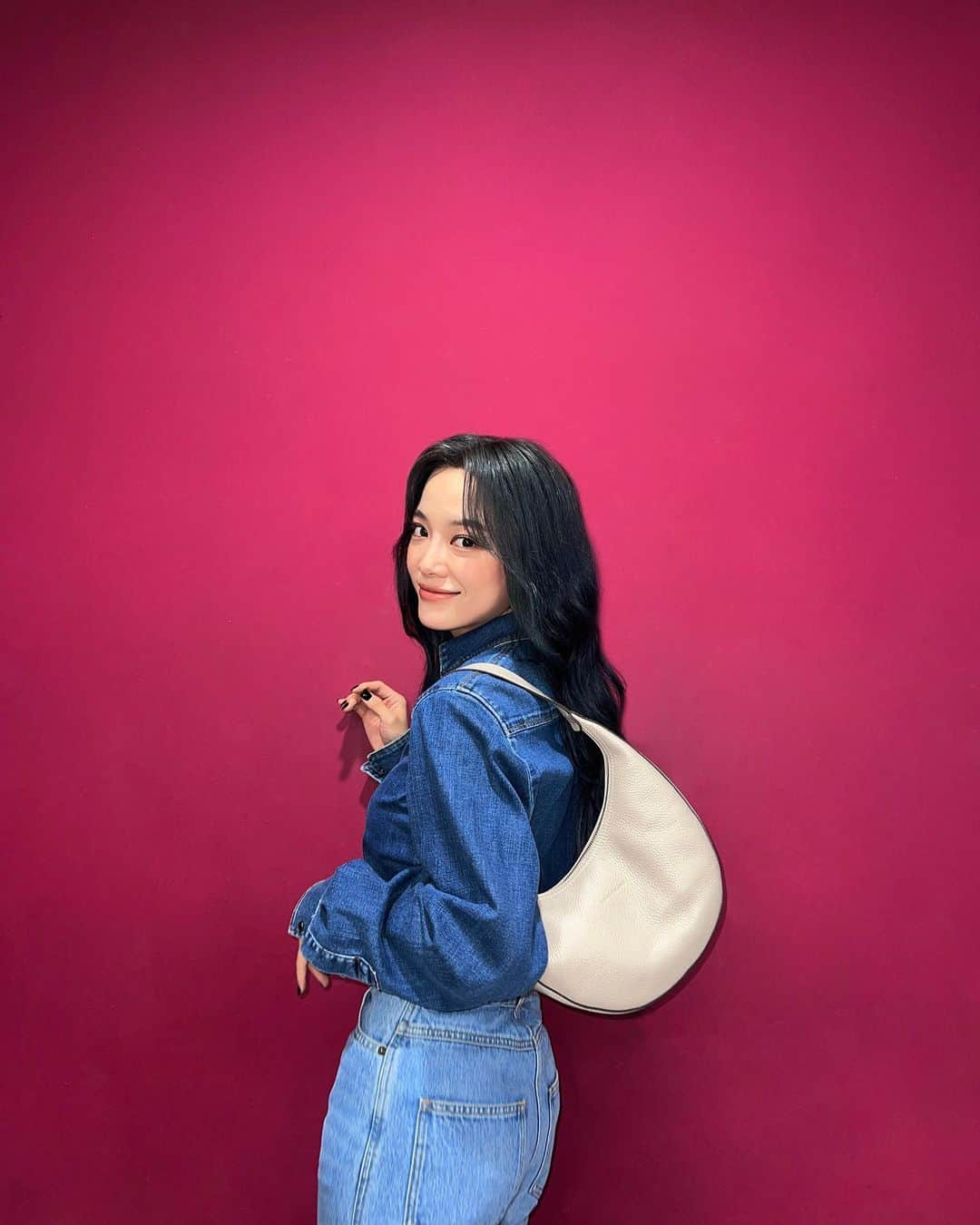 キム・セジョン（Gugudan SeMiNa）さんのインスタグラム写真 - (キム・セジョン（Gugudan SeMiNa）Instagram)「@Longchamp   My favorite bag #longchamp #longchampRoseau #롱샴 #롱샴로조」10月4日 18時28分 - clean_0828