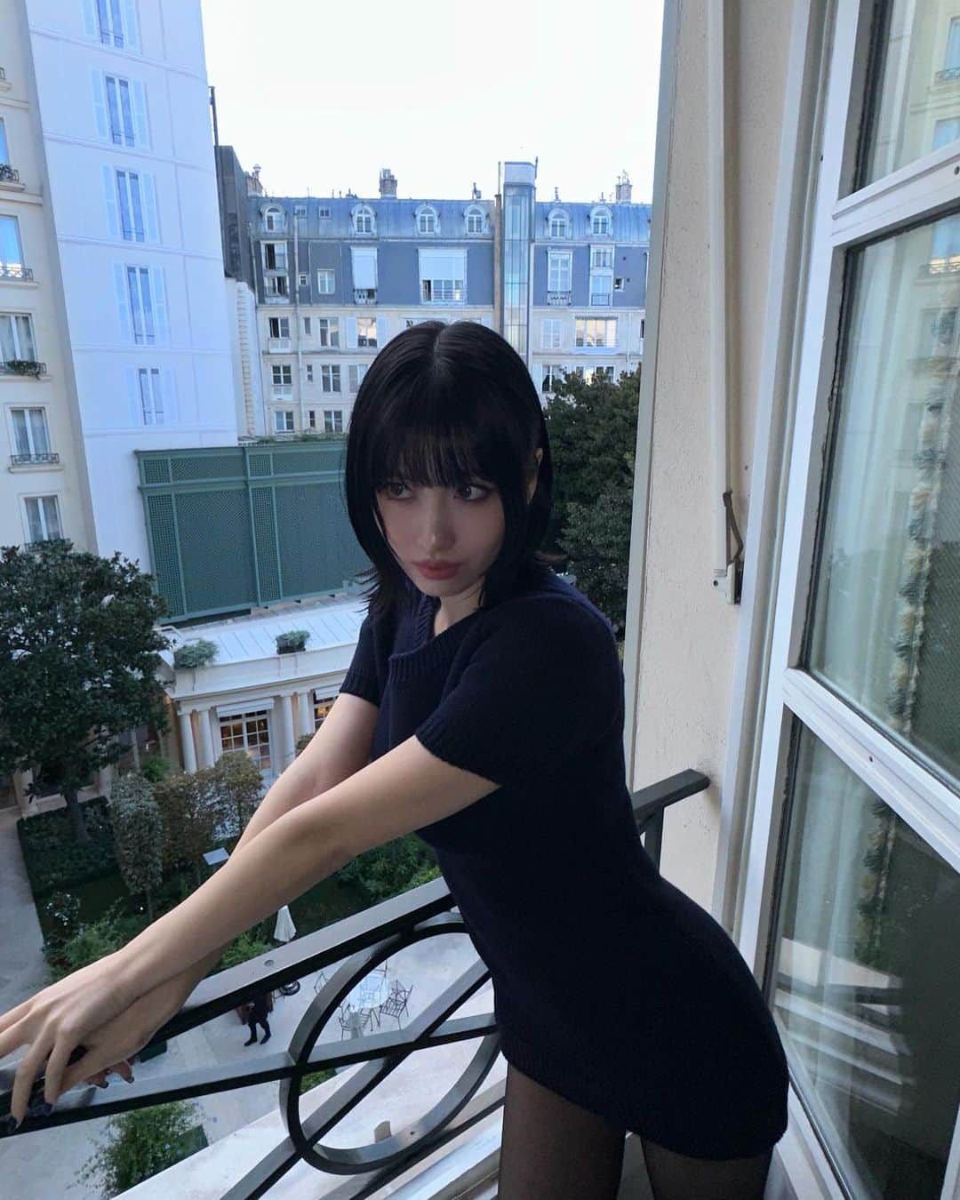 ももさんのインスタグラム写真 - (ももInstagram)「Paris🩶 #MiuMiu #MiuMiuSS24」10月4日 18時37分 - momo