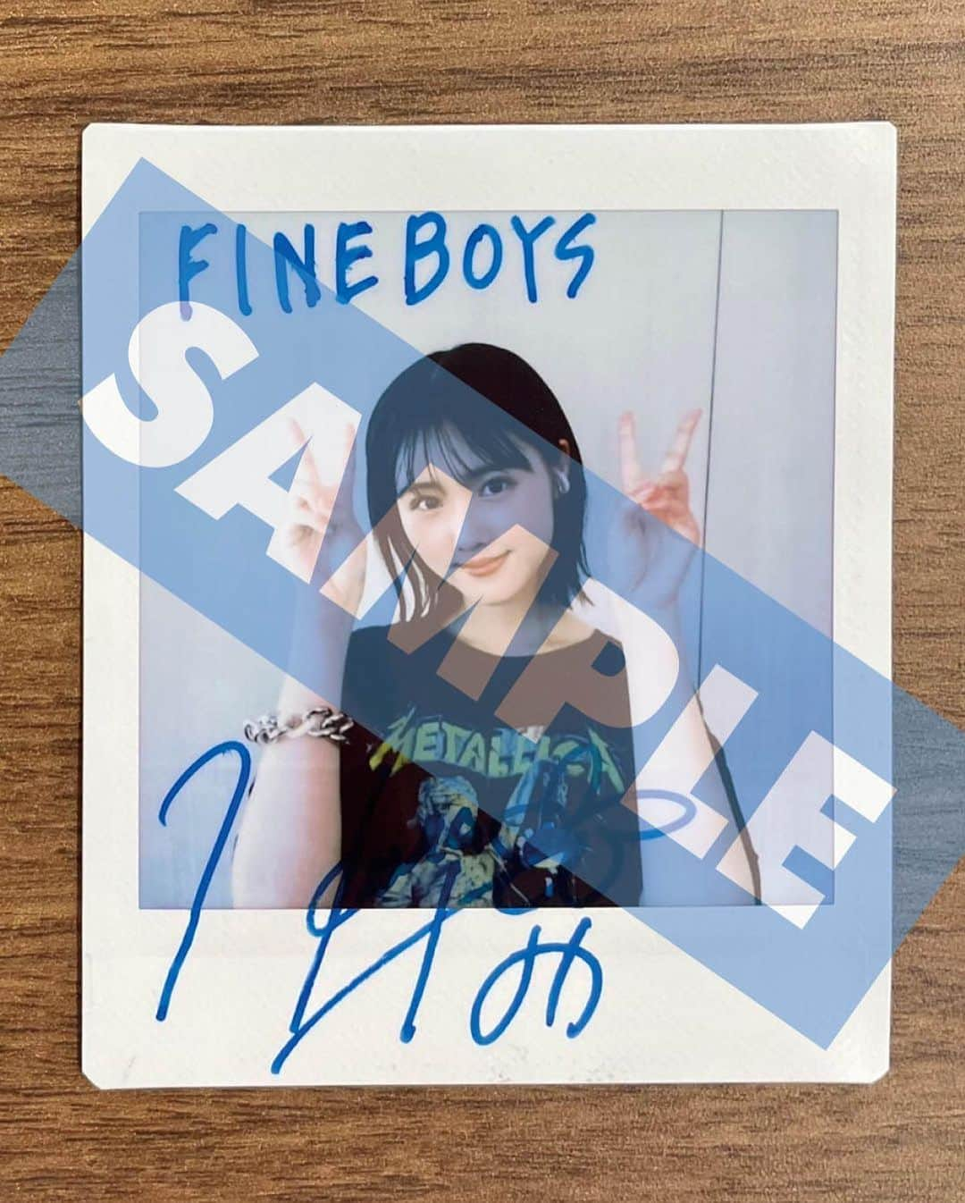 FINEBOYSさんのインスタグラム写真 - (FINEBOYSInstagram)「【PRESENT:原 菜乃華さんチェキプレゼント🎁】  絶賛公開中の映画『ミステリと言う勿れ』でヒロインを務める大注目の女優#原菜乃華 さんが発売中のFINEBOYS10月号に登場！ 愛用中のバッグとその中身を大公開しています👜✨  FINEBOYS Onlineでは誌面に載せきれなかったアザーカットも公開中📸 今年20歳を迎えた心境や勝負どころで力を発揮する秘訣、映画の撮影秘話など盛りだくさん！　そして最近のオシャレ事情についてもインタビューしました🥳 プロフィールのURLからぜひチェックしてくださいね🫶🏼  💐チェキプレゼント💐 原 菜乃華さんのサイン入りチェキをプレゼント！🎁 以下の応募方法をチェックして、 ぜひ参加してくださいね！  ======================= 【応募期間】 〜10月11日（水）23時59分まで  【応募方法】 ①FINEBOYS公式Instagramをフォロー ②本投稿にいいね ※抽選対象は公開アカウントのみになります  【当選発表】 当選した方のみ、コメントを投稿してくださったアカウントにDM（ダイレクトメッセージ）にて2023年10月下旬までにご連絡します。 ※当選者の発表はDMでのご連絡をもってかえさせていただきます。 抽選の経過や結果などに関するお問い合わせには一切お答えできません。 賞品の発送は10月中を予定しております。 ※当選連絡をしてから7日以内に連絡が取れない場合は、当選が無効となります。ご了承ください。  コメントをすると当選確率がアップするかも…？ ご応募お待ちしております！  #fineboys #原菜乃華 #はらなのか #ミステリと言う勿れ #チェキ #チェキプレゼント」10月4日 18時55分 - fineboys_jp