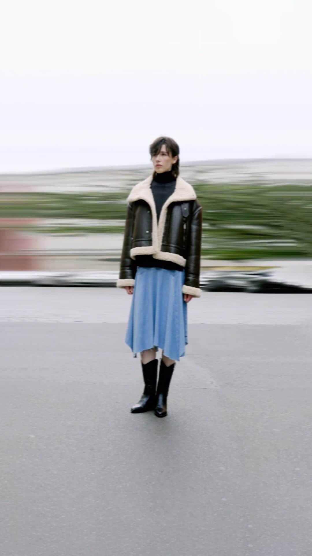 のインスタグラム：「feeling fuzzy 🌁 by @jonasersland」
