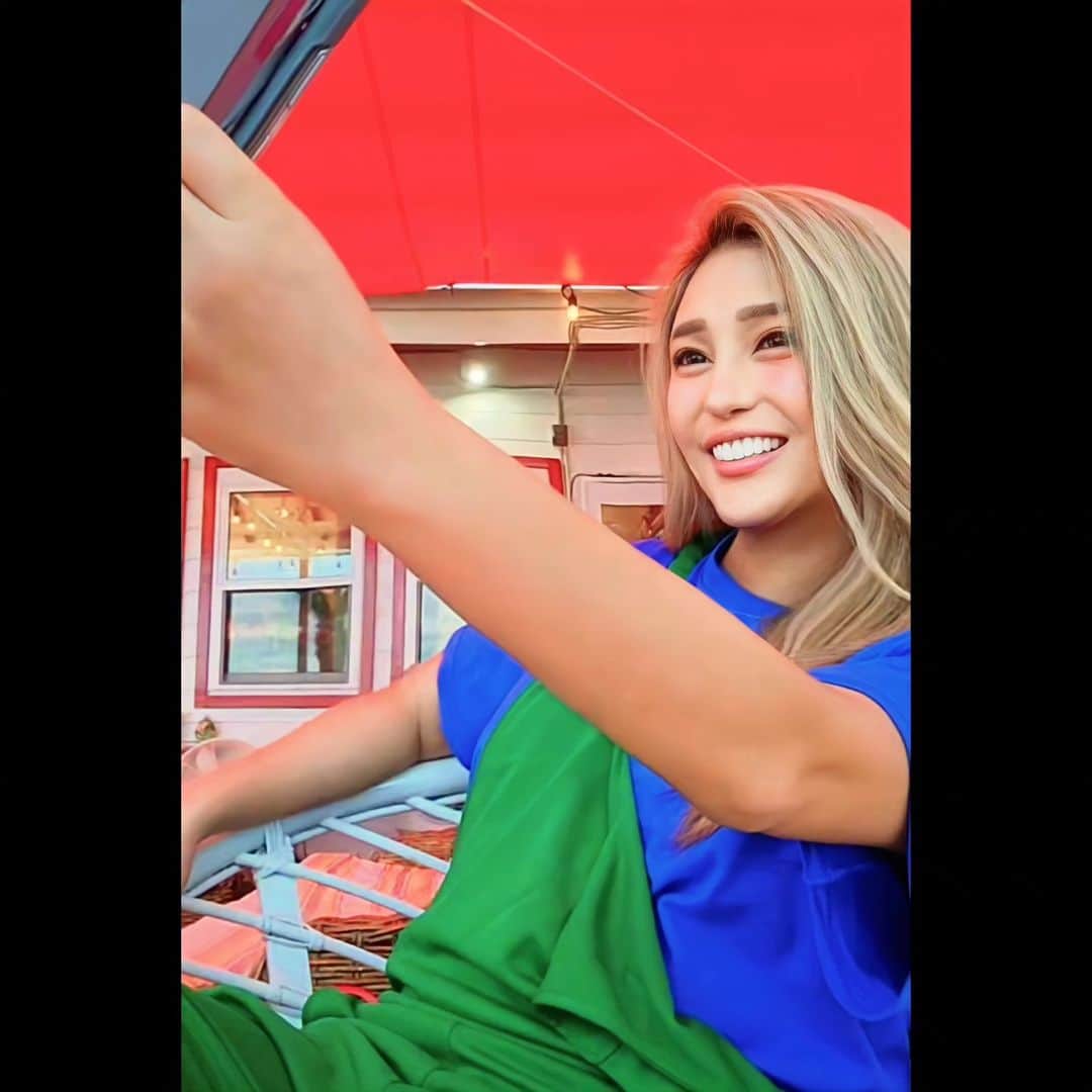 AYUMIKAMISAMAのインスタグラム：「Just Smile」