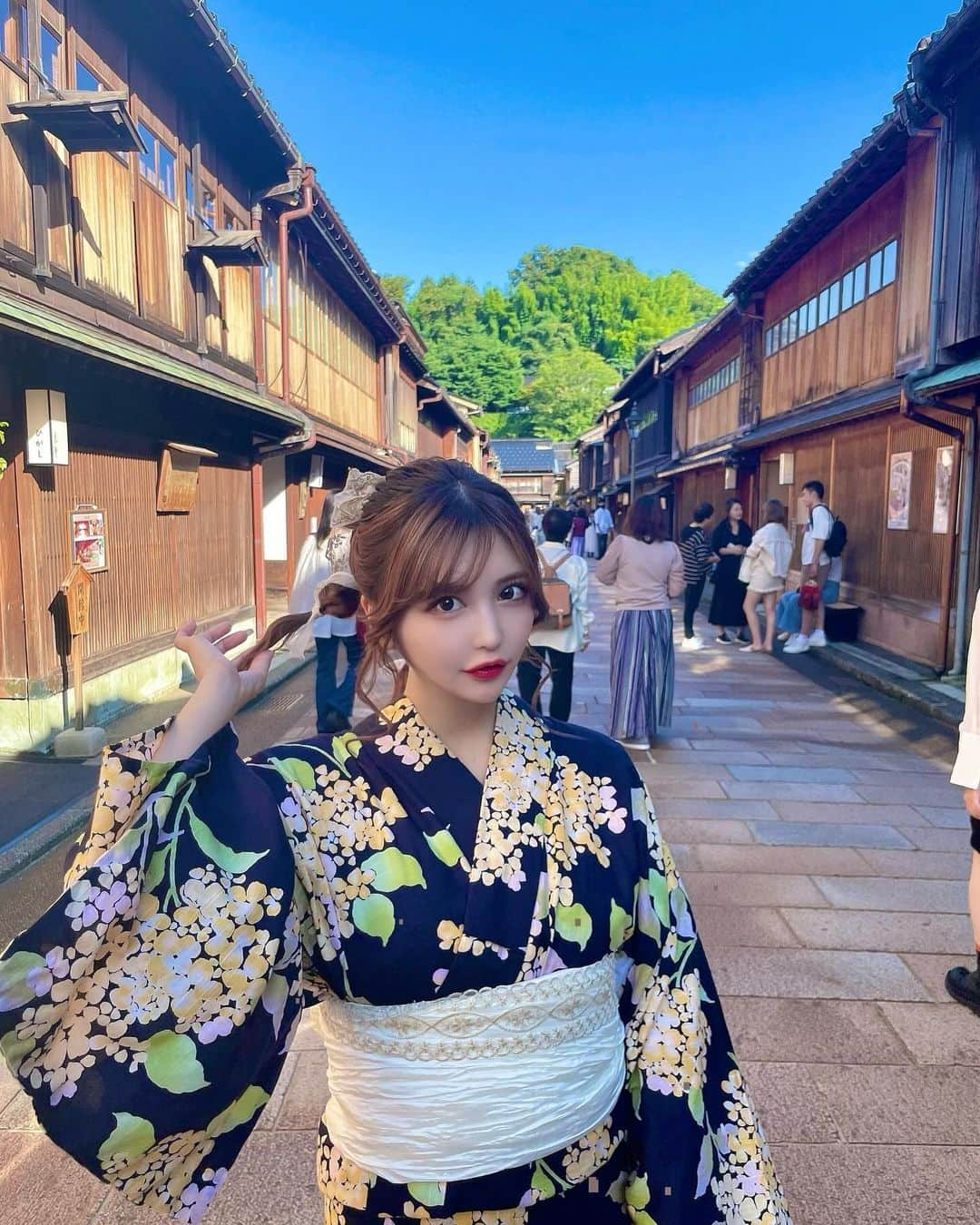 Ninaのインスタグラム：「白米しか勝たん🍚❕   #ひがし茶屋街   #石川旅行  #初金沢  #👘❤️」