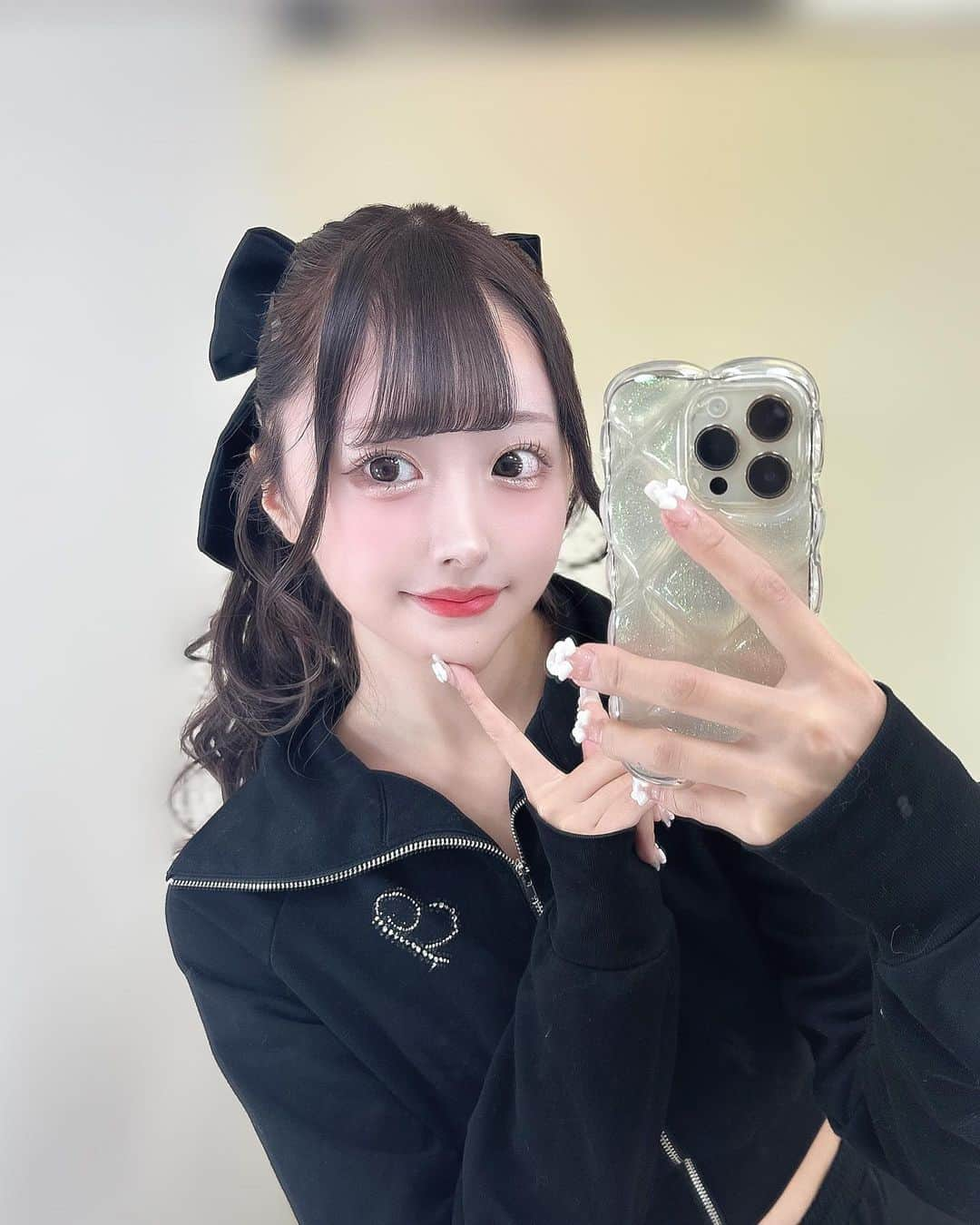 神楽ひなこのインスタグラム：「🐈‍⬛🖤」