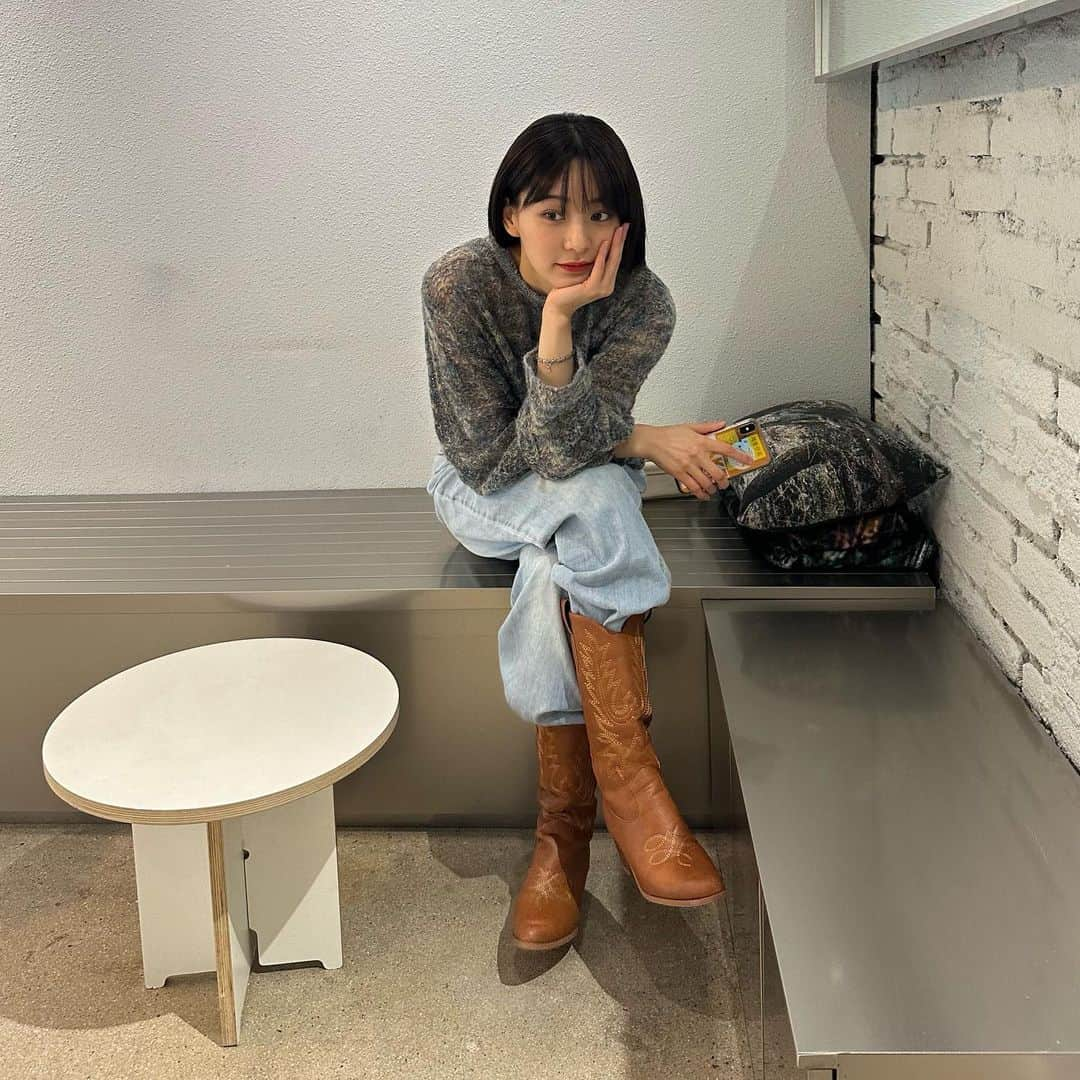 新田桃子さんのインスタグラム写真 - (新田桃子Instagram)「🤠」10月4日 19時09分 - momottiiii