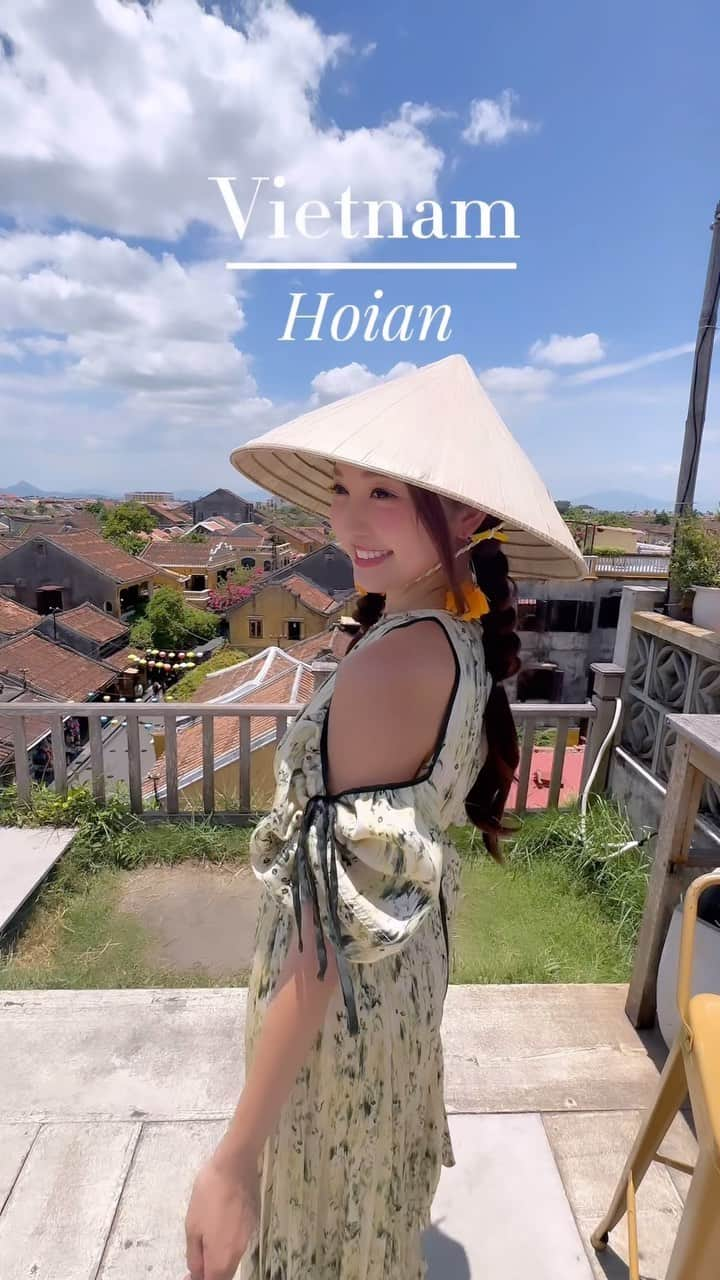 ももせゆきのインスタグラム：「Vietnam Trip🇻🇳 location📍Hoian Vietnam🇻🇳  ホイアンは魅力たっぷりすぎる素敵な街でした✨️ I felt like I was living in a dream✨️  ・ ・ 🏷 #vietnamtravel #vietnam  #ベトナム旅行 #ベトナム#ベトナム観光  #ホイアン旅行  #ホイアン#hoiantrip  #hoiantravel #visitvietnam  #travelphotography  #instavietnam  #explorevietnam  #vietnamairlines  #hoianancienttown #hộian  #海外旅行 #海外旅行好きな人と繋がりたい  #genic_mag #retrip_global   #カメラ女子 #カメラ好きな人と繋がりたい  #ファインダー越しの私の世界  #女子旅 #タビジョ#discovervietnam  #reelvideo  #reelsinstagram  #リール動画」