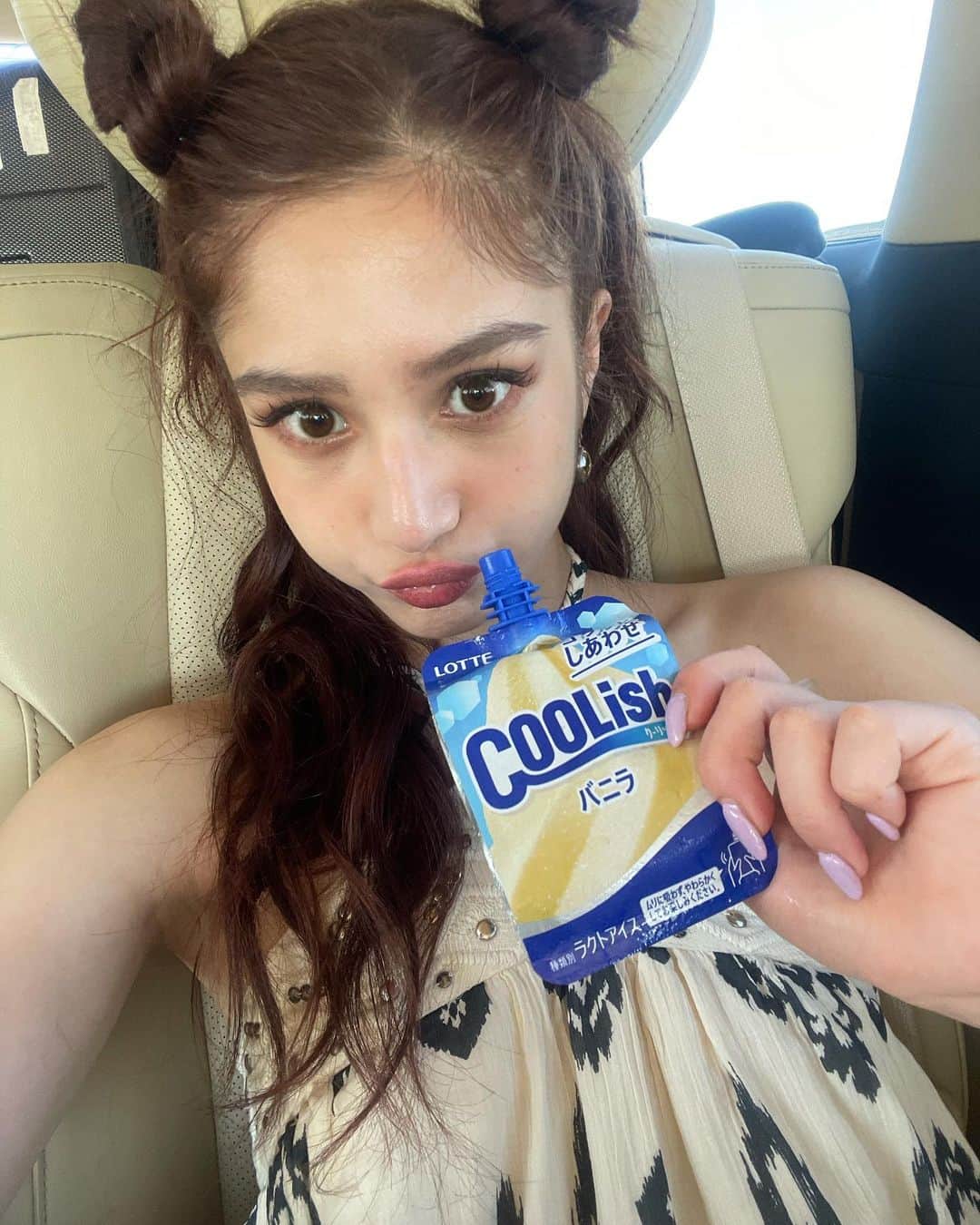 Takiのインスタグラム：「さいきん　おぼえたにほんご　は　#じょうがふかい です🙈💭」