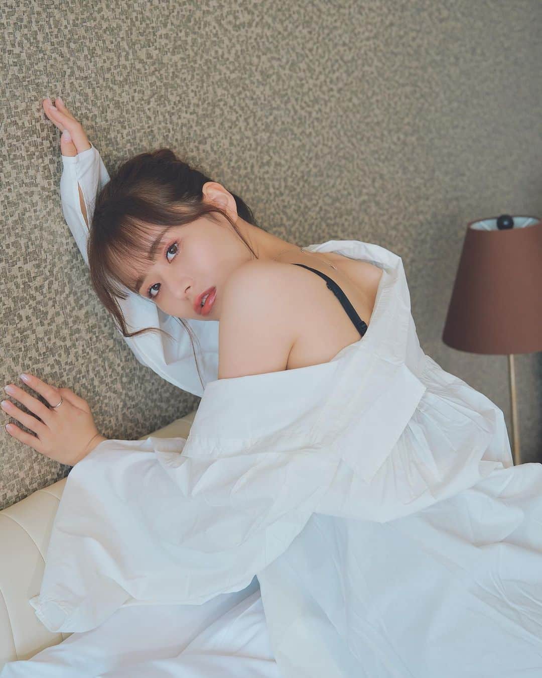 雛野ぽぽのインスタグラム：「今週末の10月8日は浜松オート公式YouTubeチャンネルとCS放送に出ます😆🌸 場内ステージでのトークショーにも出るからみんな見にきてね！  📸 @len.______  💄 @__yurastagram__」