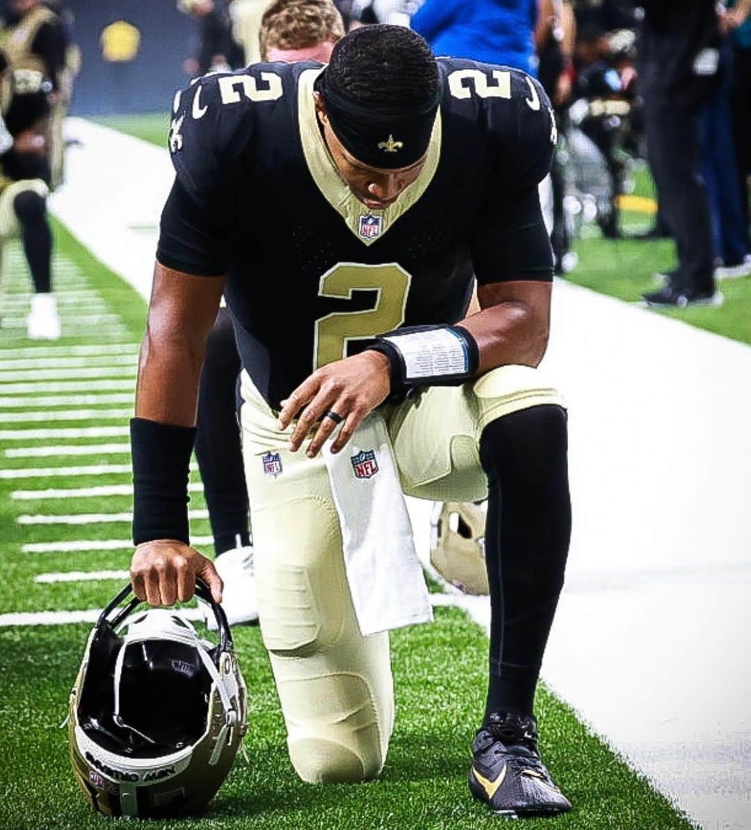 ジェームイス・ウィンストンのインスタグラム：「Thankful for his Grace 🙏🏾」