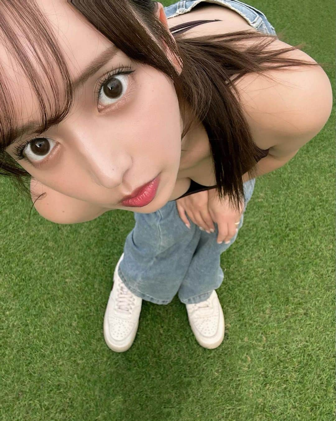 平尾優美花（ゆみちぃ）さんのインスタグラム写真 - (平尾優美花（ゆみちぃ）Instagram)「最近ハマりのさっぱりプロテイン🥛 ジム終わり、娘とたくさん遊んだあととか、運動終わりに飲みたくなるスッキリしたマスカット味なの🍇💚 朝ごはんの置き換えにも◎  身体の内側から綺麗になりたいから、あっさりゴクゴク飲みやすいのがとてもいい〜！！  #プロテイン#ホエイプロテイン#ダイエット#PR」10月4日 20時09分 - hirao_yumika