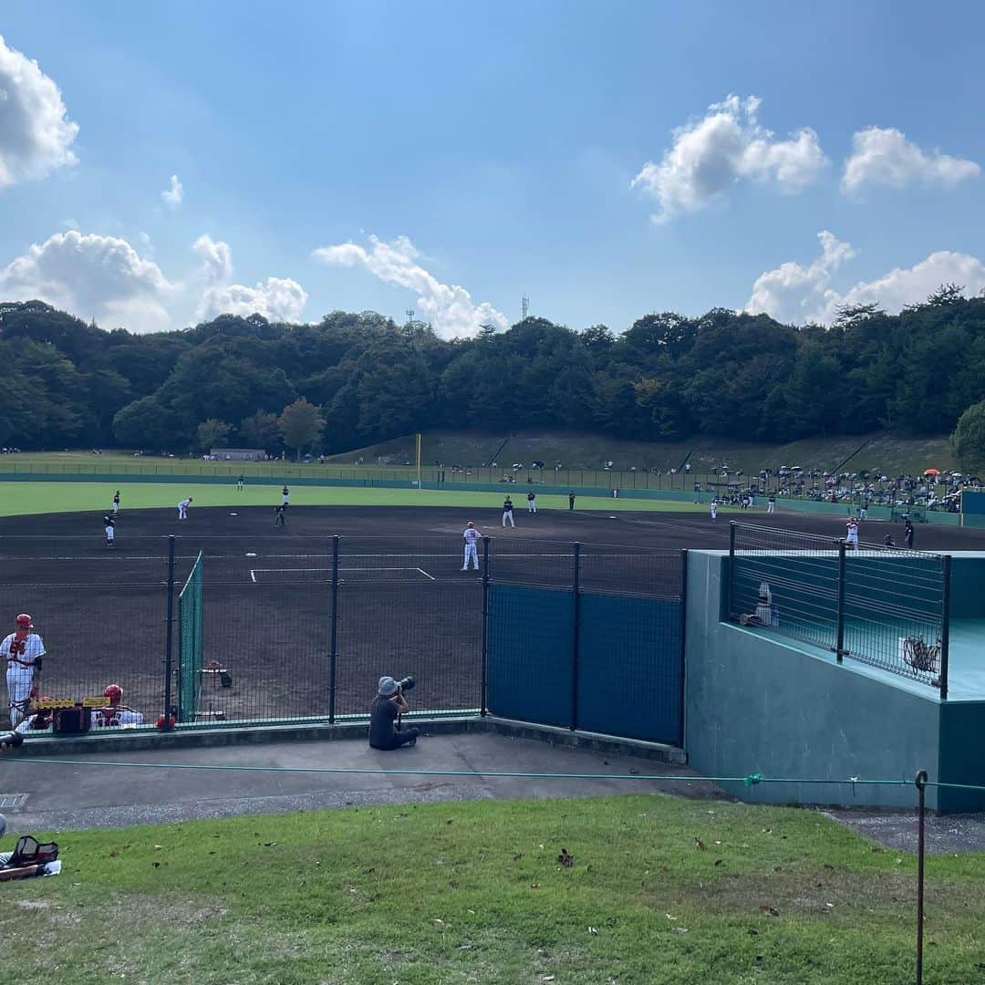 杉岡沙絵子さんのインスタグラム写真 - (杉岡沙絵子Instagram)「🎏⚾️💕 　 広島帰省をちょいと振り返ります☺️ 　 　 次女カープデビュー⚾️✨ デビューはもちろん2軍戦・由宇球場！！！！ 　 CSに向けてピッチャー陣は2回ずつの調整登板で 普段とは違う雰囲気を味わえました、、🥹✨✨✨ 　 　 そして別の日にはマツダスタジアムへ❤️ （試合はない日でグッズショップに寄っただけ🤣） 　 　 帰省中にCS出場が決まったり カープを存分に楽しめた帰省でした🎏 　 　 ・ ・ #広島帰省#夏休み #carp#由宇球場 #ソフトバンク大塚トレーナーに会えました✨ 　 #そして今カープ2位決定！！！！！！」10月4日 20時10分 - saeko_sugioka
