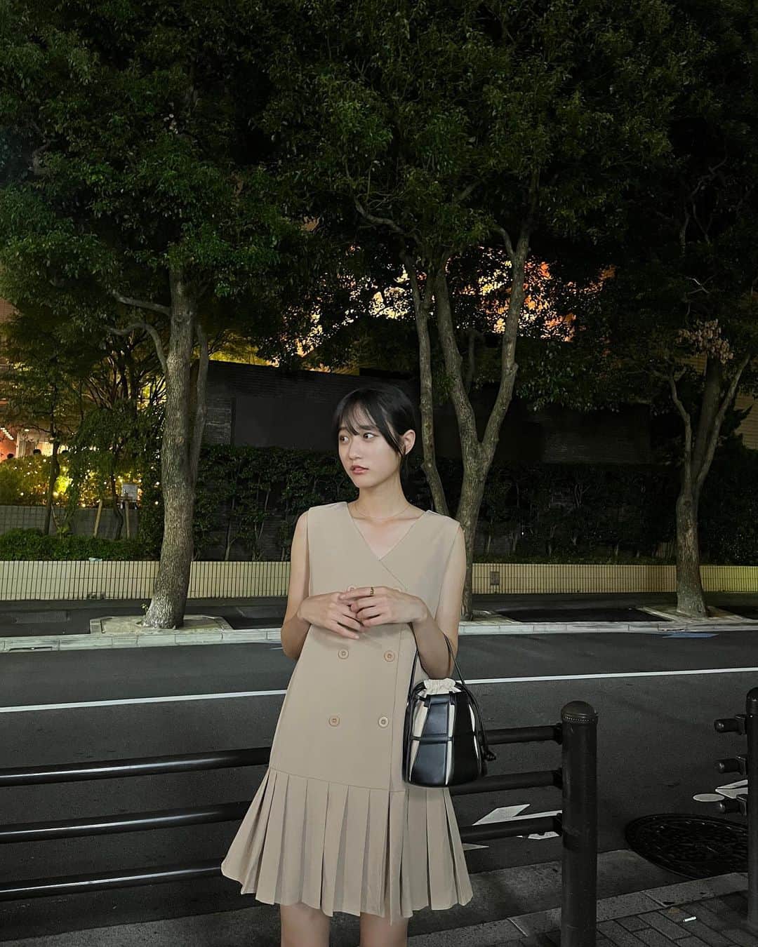 のインスタグラム：「. もう秋くるのにまだ夏の写真が余ってる  . #崎本紗衣  #崎本紗衣崎本紗衣崎本紗衣 #スターダストプロモーション」