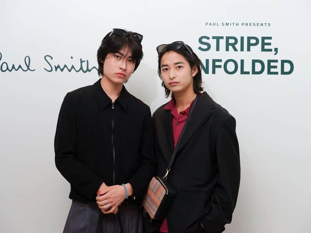 上野一稀さんのインスタグラム写真 - (上野一稀Instagram)「・ @paulsmithjapan  『ポール・スミス ストライプを紐解く − STRIPE, UNFOLDED』 ・ 今日響いた言葉  Better late than never. 何事も手遅れということはない。 ・ ・ ・ ・ ・ ・ ・ ・ ・ ・ ・ ・ ・ ・ ・ ・ #ポールスミス #paulsmith #メンズファッションコーデ #メンズファッションコーディネート #モード系ファッション #ブラックコーデ #秋服コーディネート #冬服コーディネート #冬服コーデ #セットアップコーデ #オールバックスタイル」10月4日 20時47分 - itsuki1158