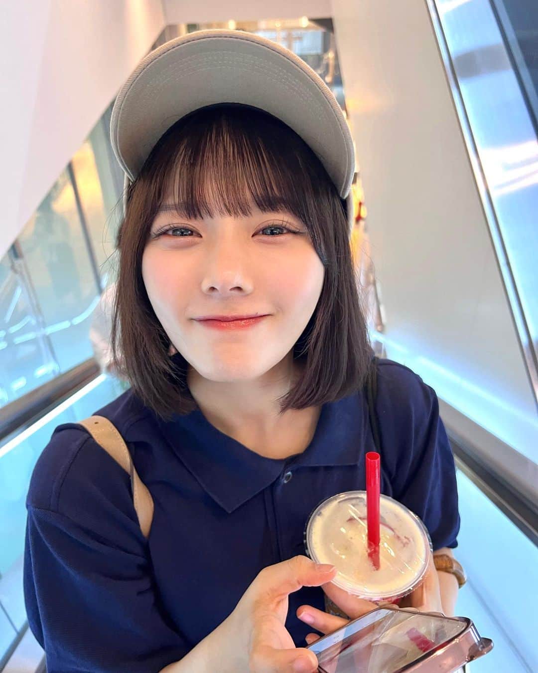 齊藤なぎささんのインスタグラム写真 - (齊藤なぎさInstagram)「☁🧂 ⁡   ⁡ 最近、キャップが好きです。 そしてお友達が撮ってくれる写真たち、とても好き ⁡」10月4日 20時56分 - saitou_nagisa