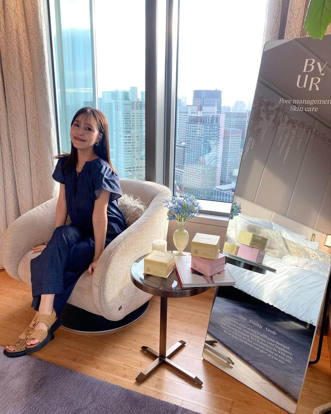 石川理咲子のインスタグラム：「#byur リニューアルされた　@byurjapan の クッションファンデがとっても良かった☺️✌️ お気に入りに追加です🤍」