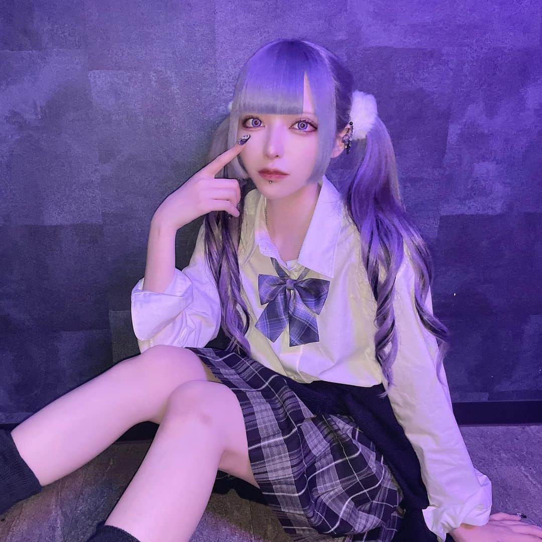 黒魅ららさんのインスタグラム写真 - (黒魅ららInstagram)「勉強きらいー！！」10月4日 21時01分 - _ux_xuxoo