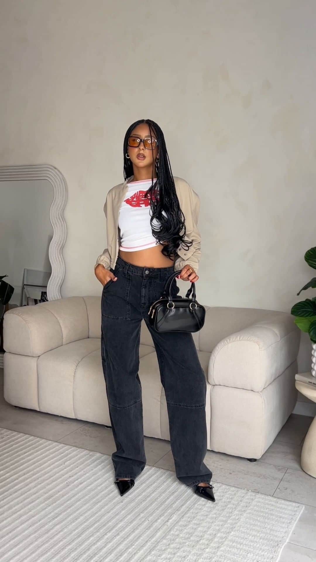 ASOSのインスタグラム：「One for the *must re-create* folder 🗂️ Denim 3 ways, as seen on @antoinette.victoria👖  ASOS DESIGN Tall cargo jeans in washed black [119885975] ASOS DESIGN tailored bomber jacket [132480687]  Reclaimed Vintage grunge shirt [130783730] ASOS DESIGN Tall baggy boyfriend jean [130949787] Topshop Simone puffy shoulder bag [131453717] ASOS DESIGN Rosalia buckle boots [131393768]  GUESS Originals hot wheels cropped tee [129298746] Mango trench coat [132876897] ASOS DESIGN tote bag [122765365]」