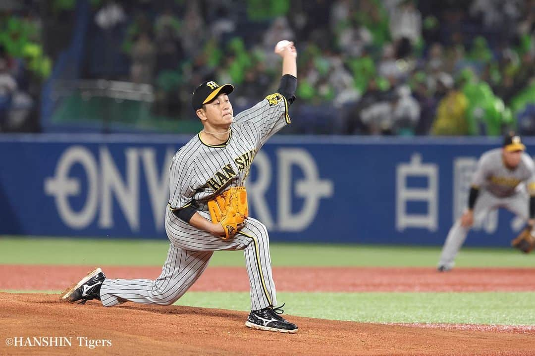 阪神タイガースさんのインスタグラム写真 - (阪神タイガースInstagram)「10月4日ヤクルト戦の試合写真です #阪神タイガース #JERAセリーグ #ARE」10月4日 22時00分 - hanshintigers_official