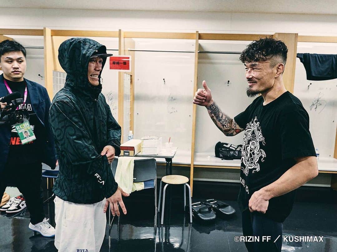RIZIN FF OFFICIALのインスタグラム：「\\ #RIZIN44 & #RIZIN_LANDMARK6 // 📸 ”Respect that can only be found in mixed martial arts.”  #rizin #rizinff #mma #fighter」