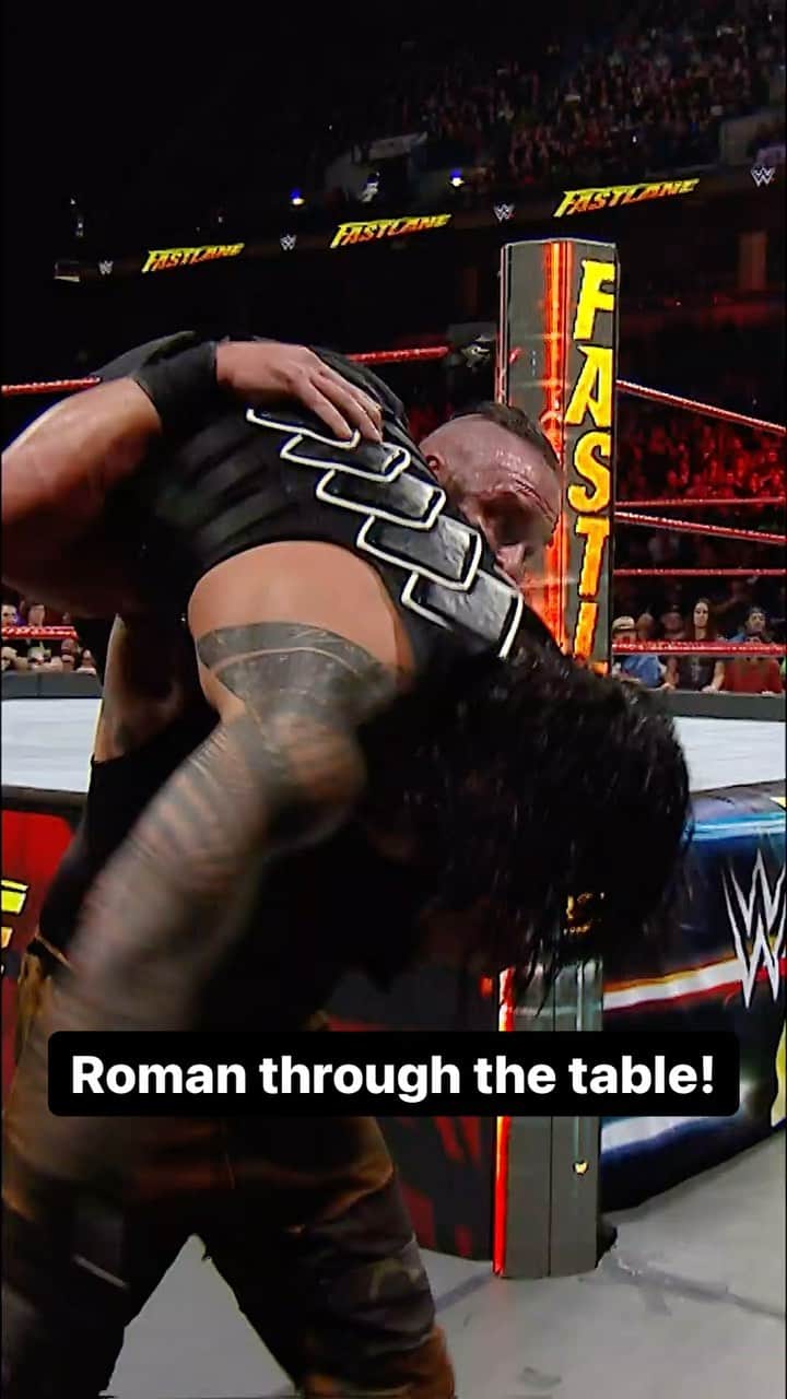 WWEのインスタグラム：「Braun Strowman and @romanreigns went to war at #WWEFastlane 2017 👊」