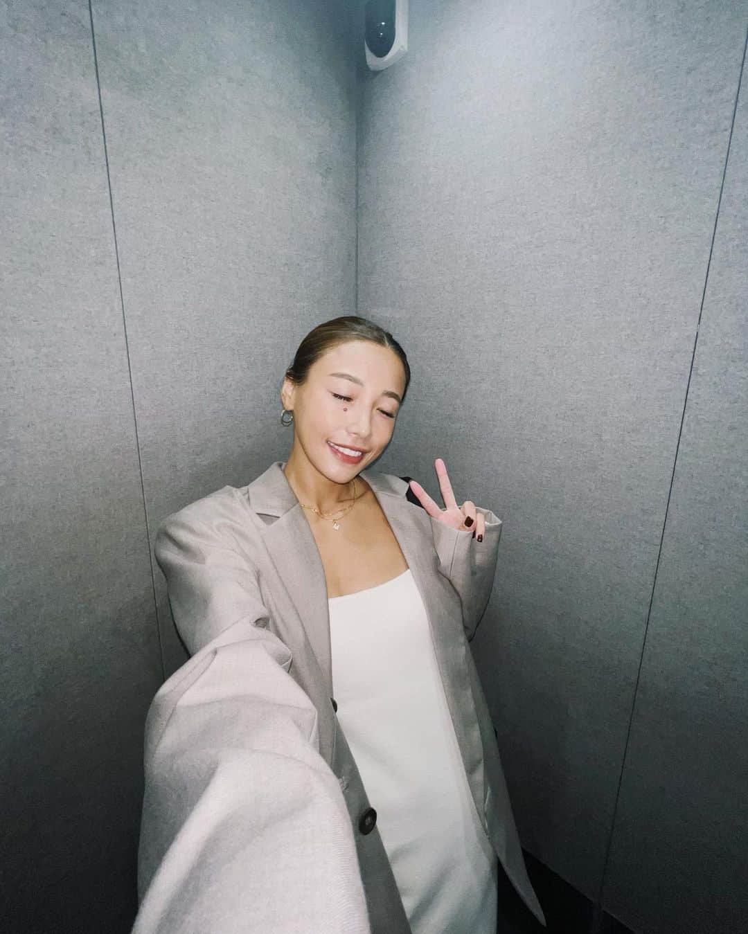 馬詰まほさんのインスタグラム写真 - (馬詰まほInstagram)「@paulsmithjapan 🖤 @paulsmith 📸✨ #paulsmithjapan #paulsmith  #pr」10月4日 22時34分 - mahorin.1993