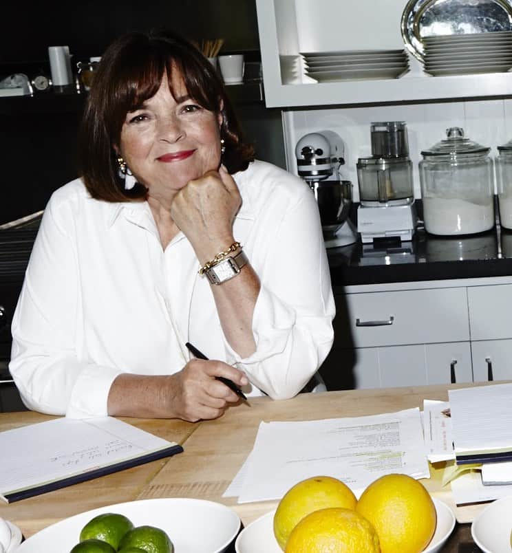 アイナ・ガーテンさんのインスタグラム写真 - (アイナ・ガーテンInstagram)「It's Cookbook Month?? Every month is cookbook month for me!! I wrote my first cookbook, “The Barefoot Contessa Cookbook,” in 1999 just to have something to do while I figured out what was next after selling my specialty food store. I worried that it would be a solitary pursuit alone in a kitchen developing recipes and alone at a computer writing text. Boy, was I wrong!   I've loved every minute of it - working with food stylists, prop stylists, photographers, book designers, editors and publicists. I love the reactions of everyone who uses my recipes to cook for the people around them. And I love figuring out what would make that chocolate cake taste even better.   Thank you to everyone who has supported cookbooks. I've written thirteen, and I'm just as inspired and excited now writing the next one as I was for the first! ❤️❤️❤️❤️」10月4日 23時00分 - inagarten