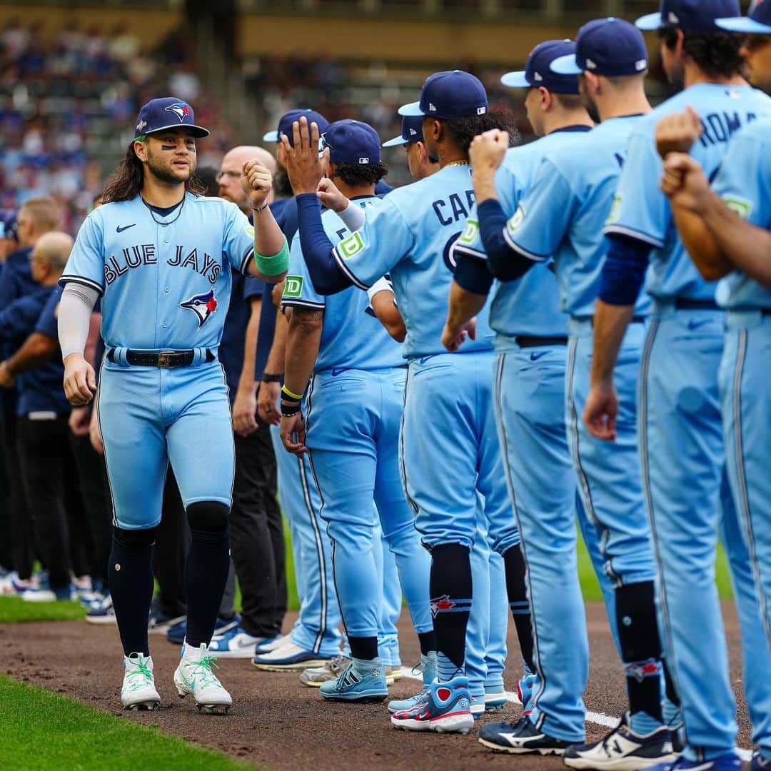 トロント・ブルージェイズさんのインスタグラム写真 - (トロント・ブルージェイズInstagram)「Keep Fighting 💪 #NextLevel」10月4日 23時28分 - bluejays