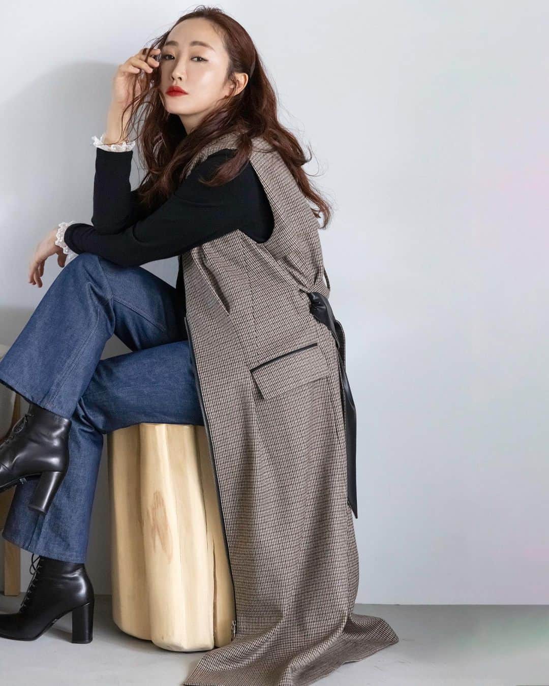 ロペのインスタグラム：「【ROPÉ × Megumi Kanzaki Design by Masaco Teranishi】 ⁡ オケージョンの枠を超えて 自由に、自分らしく日常を彩るスタイリング集 ⁡ J'aDoRe JUN ONLINEでご購入いただけます。 ⁡ ⁡ ⁡ @rope_jp @jadorejunonline  @megumi_kanzaki  @masaco_teranishi #ロペ #ROPÉ #ropejp」