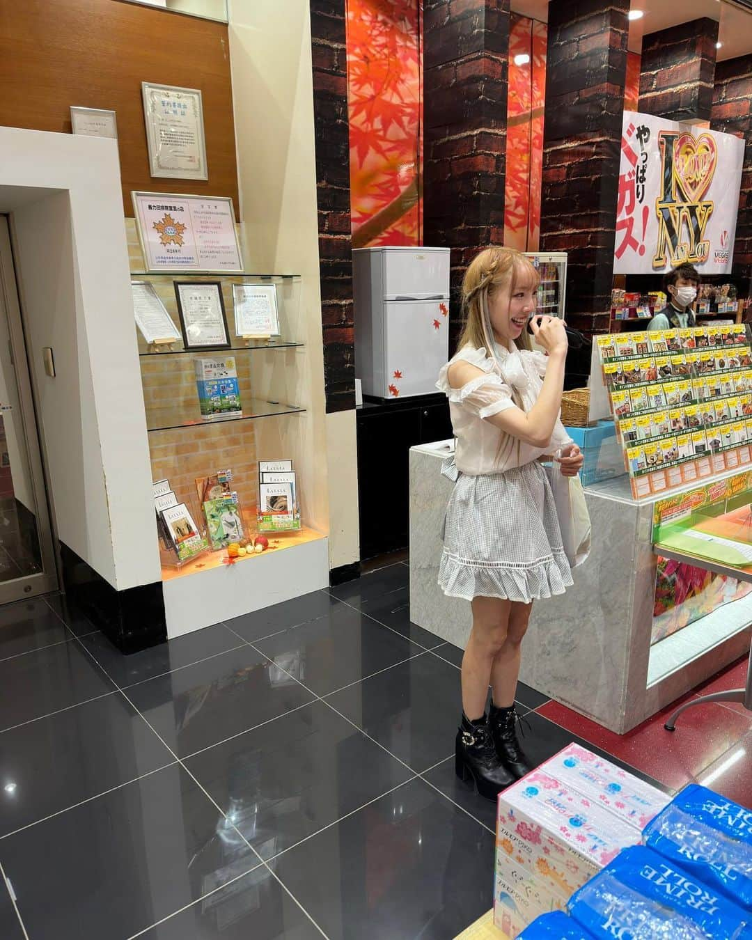 お茶の水うらんさんのインスタグラム写真 - (お茶の水うらんInstagram)「ベガスベガス南陽店様 ありがとうございました ꒰ঌ(⌯'ᵕ'⌯)໒꒱🤍✨🩷💛  米沢店の写真も後ほどアップします🩷✨💕🎀 ほんと楽しかった(˶> <˶)♡  ジャグラーは10k負けしたけど 楽しすぎたので🩷🩷🤍  #山形県 #パチスロ #スロット #ジャグラー #山形 #南陽 #南陽市  #南陽ラーメン  #yamagata #slot #pachinko #演者 #パチンコ好きと繋がりたい  #パチンコ女子 #スロット女子 #スロット好きと繋がりたい」9月30日 19時33分 - uran_alcoholic