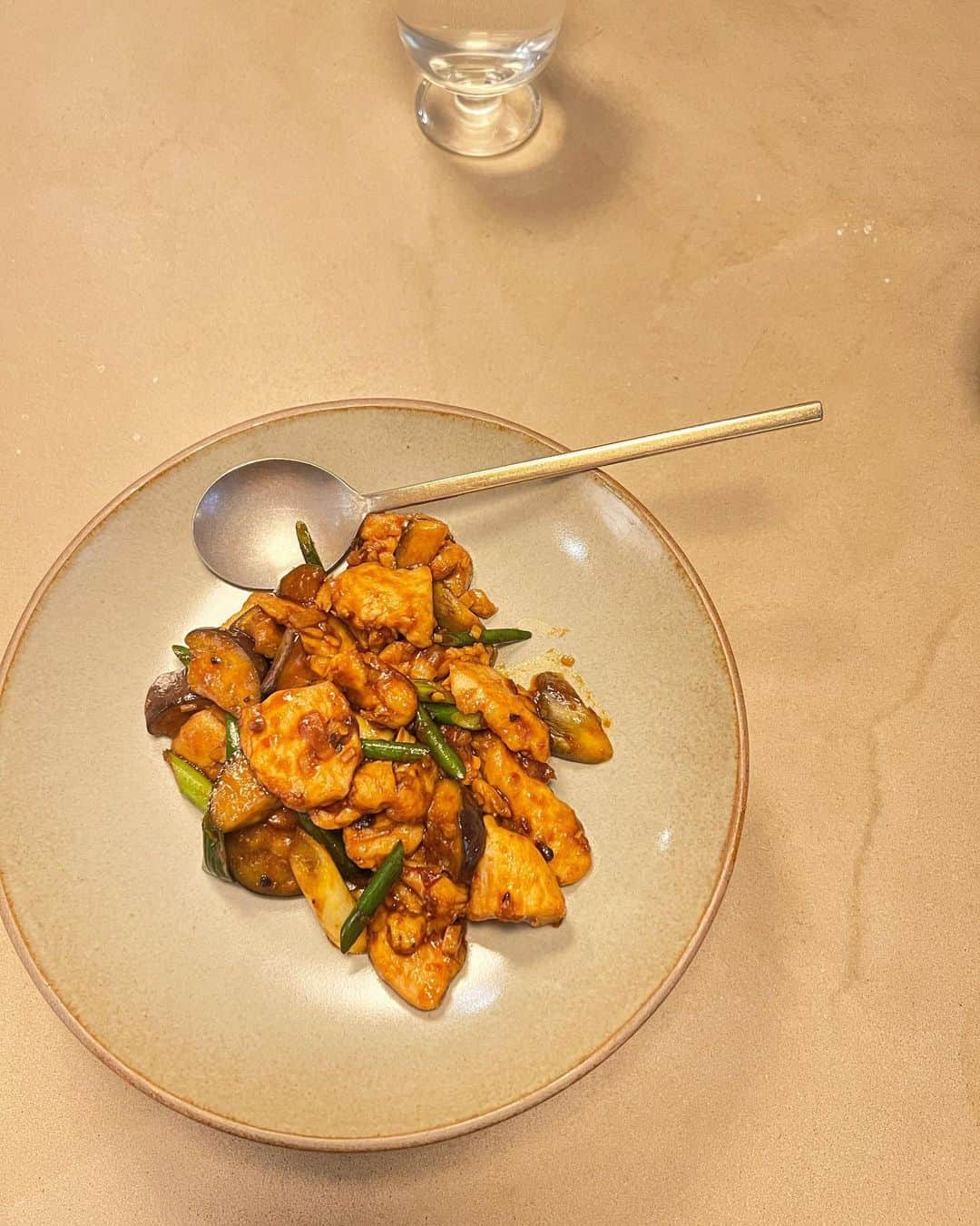 並木万里菜さんのインスタグラム写真 - (並木万里菜Instagram)「上海で買ったお皿で中国料理🍳🇨🇳  #上海」9月30日 19時34分 - marina_namiki