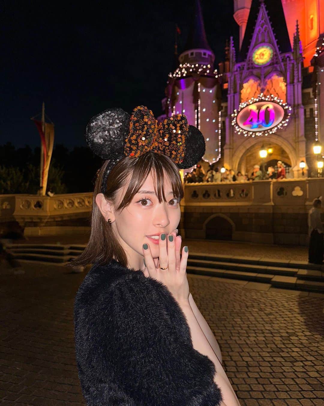 水上京香さんのインスタグラム写真 - (水上京香Instagram)「⁡ 夢の国🐭🏰✨  大学生ぶりに行って大興奮でした✌️」9月30日 19時42分 - kyokaminakami_official