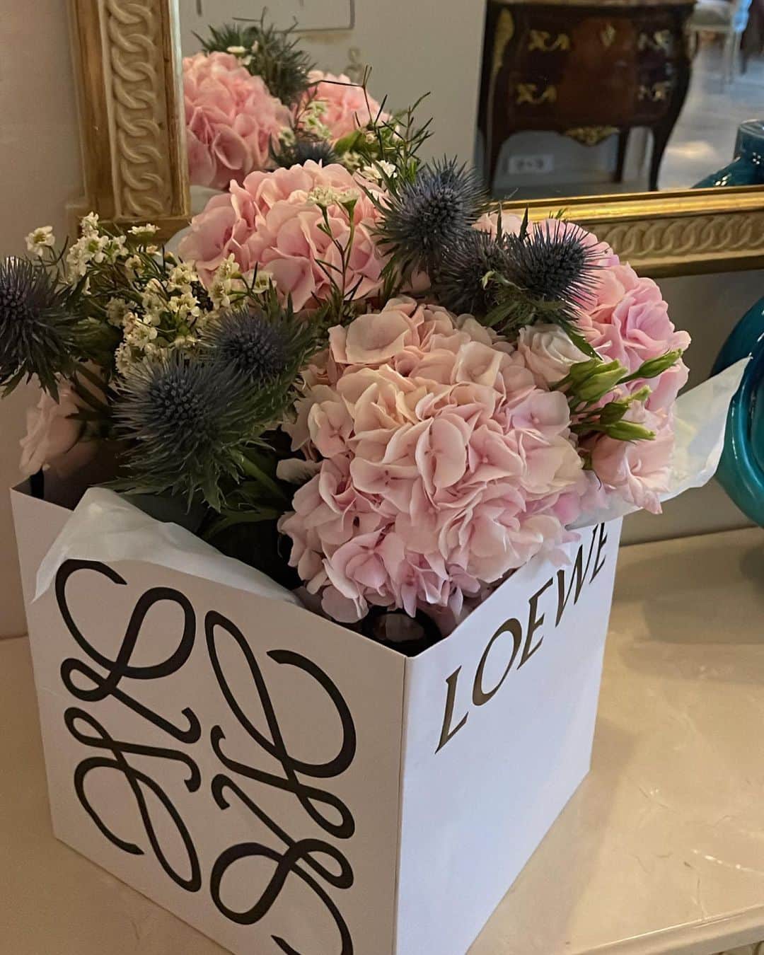 ジョルジーナ・ロドリゲスさんのインスタグラム写真 - (ジョルジーナ・ロドリゲスInstagram)「LOEWE ✨ S/S 2024」9月30日 19時52分 - georginagio