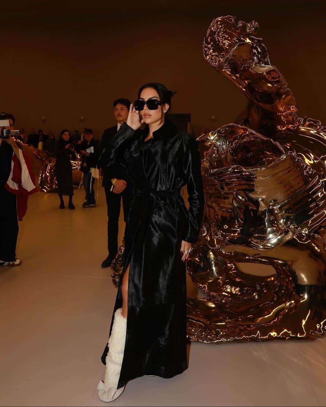 ジョルジーナ・ロドリゲスさんのインスタグラム写真 - (ジョルジーナ・ロドリゲスInstagram)「LOEWE ✨ S/S 2024」9月30日 19時52分 - georginagio