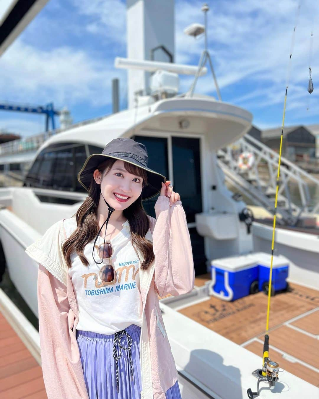 沢井里奈のインスタグラム：「⠀ ⠀ 船の文化検定｢ふね検｣🛥🫧  初級合格しました💮✨ しかも満点で嬉しかった🥹💕💕  私はオンラインで受検しました📱💫 スマホやパソコンから 24時間いつでも受検できます👩🏻‍💻💐 (オンライン初級受検は10月29日まで)  ｢ふね検｣は、船に関する歴史や文化、 船を使った遊びなどについて楽しく学び、 深く、幅広い知識を修得できる検定試験です📝🤍  初めて知ることもたくさんあって 楽しく学ぶことができました☺️💓💓  ぜひ皆さんも船博士に👩🏻‍✈️✨ 認定証が届くのが楽しみです💳🌸  #ふね検 #二級小型船舶操縦士 #特殊小型船舶操縦士 #飛島マリン」