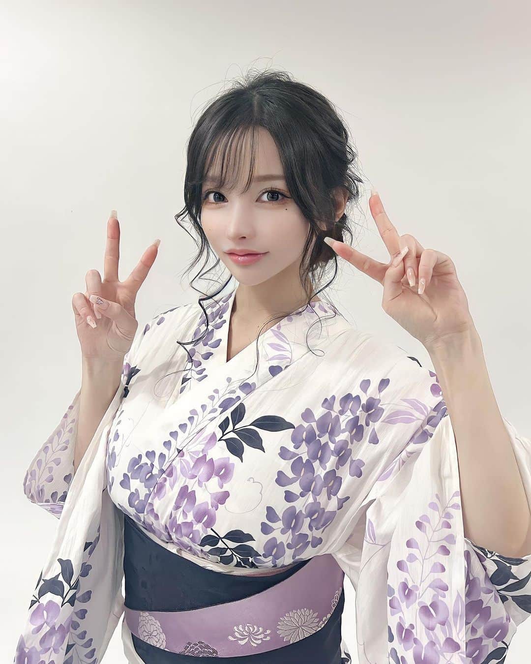 明日花レイナさんのインスタグラム写真 - (明日花レイナInstagram)「時系列バラバラで🙏  #浴衣 #撮影 #キャバクラ #キャバ嬢 #六本木 #美人茶屋」9月30日 19時59分 - reina_asuka