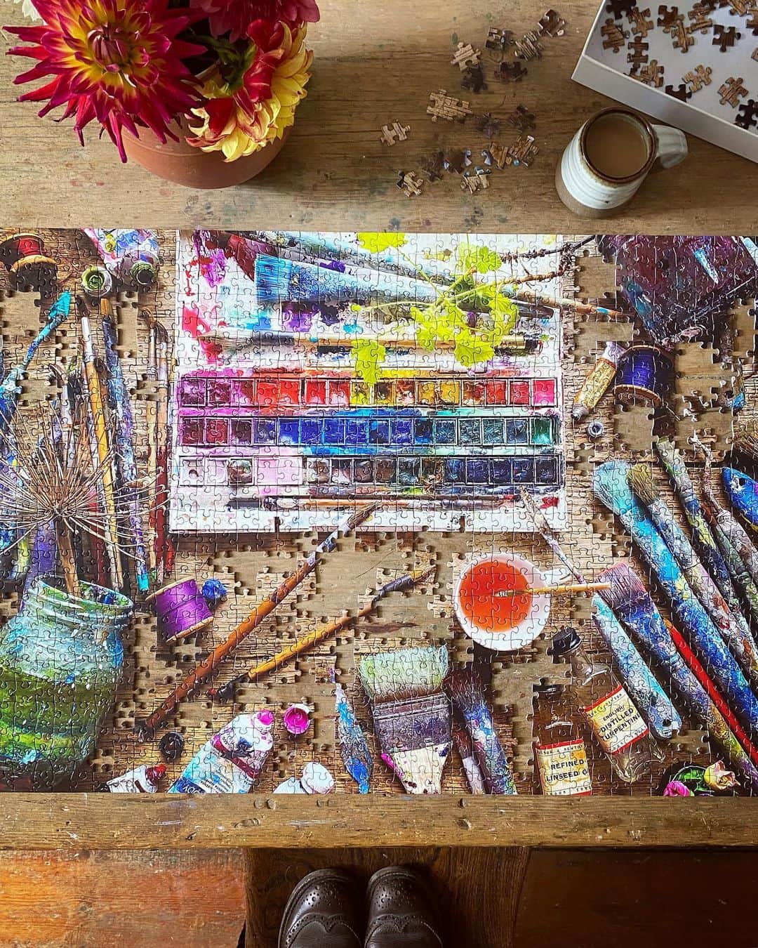 Tea and sittingのインスタグラム：「🧩🖌️…nearly, nearly finished this sample!! ‘The Artist’s Table‘ is the second of my two new limited edition jigsaw designs ( you can see ‘Words and Music’ on Thursday’s post on the grid and also in my Stories highlight ) and both will be available to order from 7pm BST on Oct 1st ( Sunday/tomorrow). If you’re signed up to my newsletter ( link in profile ) you will get a 48 hr 10% discount code sent tomorrow morning in time for the release (Patreons get an ongoing discount code as well as being able to reserve jigsaws ahead of the release date) and also the calendars are back for 2024!! …and everything will be ready to ship by early November. Hope you get the ones you want! 🤩🧩🗓️ #5ftinfjigsaws #jigsawlover #puzzlelover #puzzlecollection #jigsawpuzzlesofinstagram #jigsawpuzzleaddict」