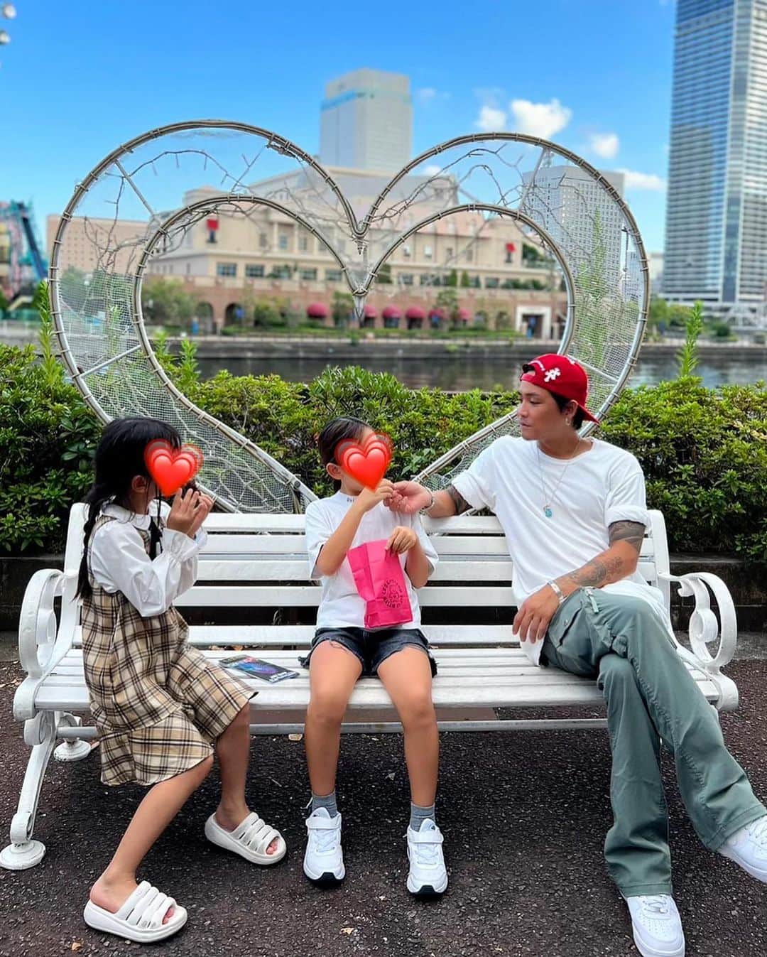 大志（DOWBL）さんのインスタグラム写真 - (大志（DOWBL）Instagram)「中華街行ったり 遊園地で遊んだり 楽しい週末スタート✌️  占いが当たりすぎてビビッた。笑  #家族 #みなとみらい #中華街」9月30日 20時33分 - taishi.s.n