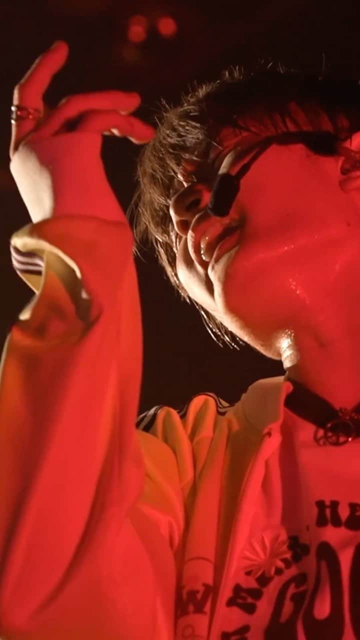 円神 -エンジン-のインスタグラム：「”円神  Live Tour 2023 "GATE"~ 3rd CIRCLE~”より 瀧澤翼の推しムービーです📽️  10月13日にはShinjuku BLAZE(東京)にてワンマンライブ開催🏰⭐️ みなさまのお越しをお待ちしております👀✨  チケット販売中👇 https://eplus.jp/sf/detail/3764800001」