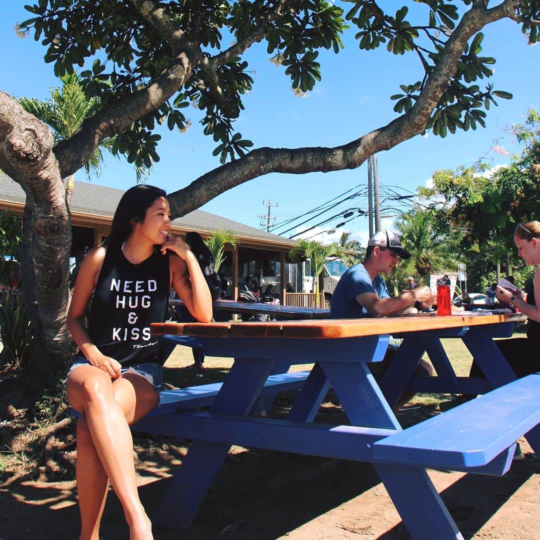 Lilly and Emmaのインスタグラム：「👗ALOHA👗  #lillyandemma #hawaii #feelaloha #aloha #tshirts #hawaiitrip #beach #hawaiistagram #リリエマ #ハワイ #ハワイに行きたい #ハワイ気分 #ハワイ旅行 #ハワイ女子旅 #ハワイ好き #ハワイ好きな人と繋がりたい #かわいい」